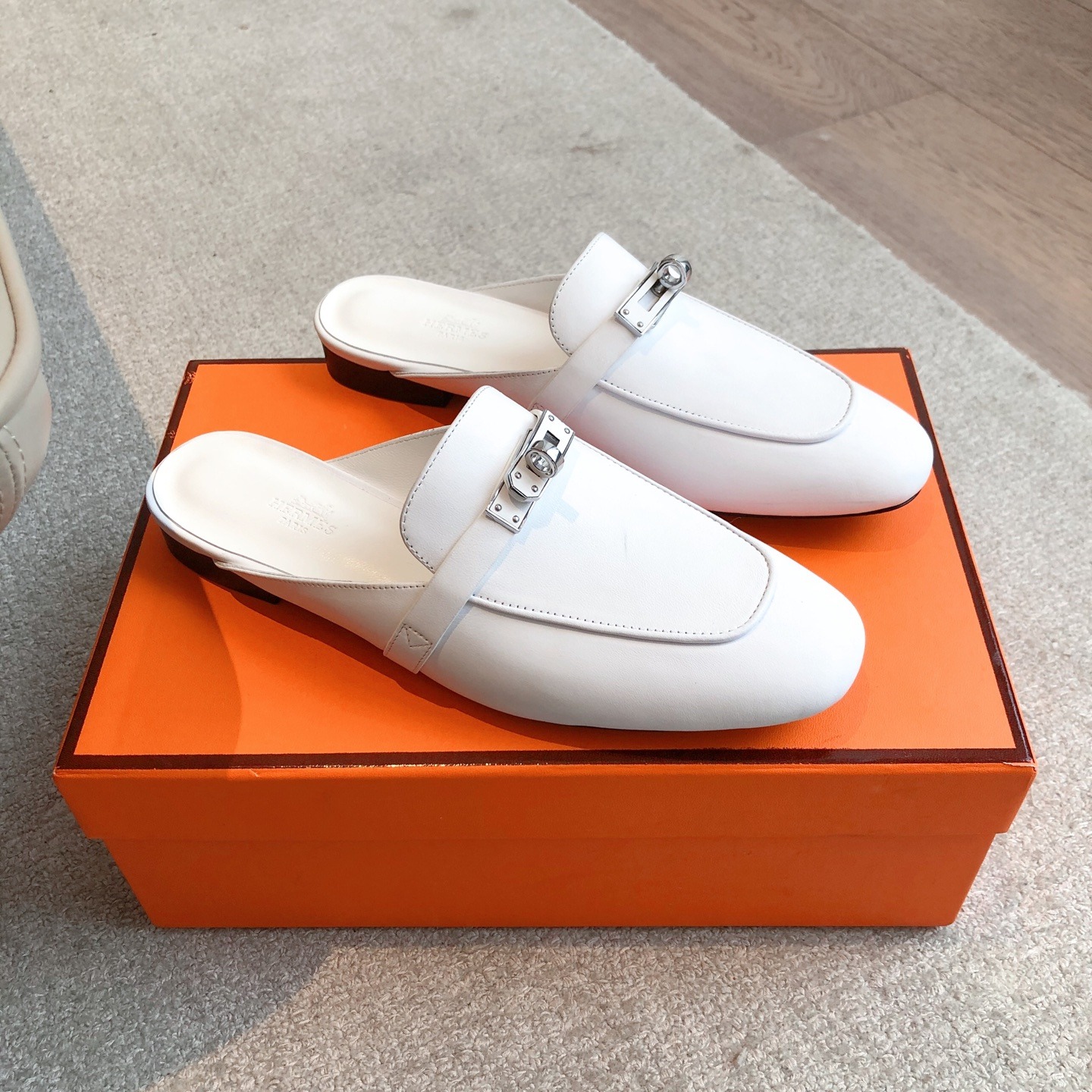 에르메스 켈리 버클 오즈 뮬