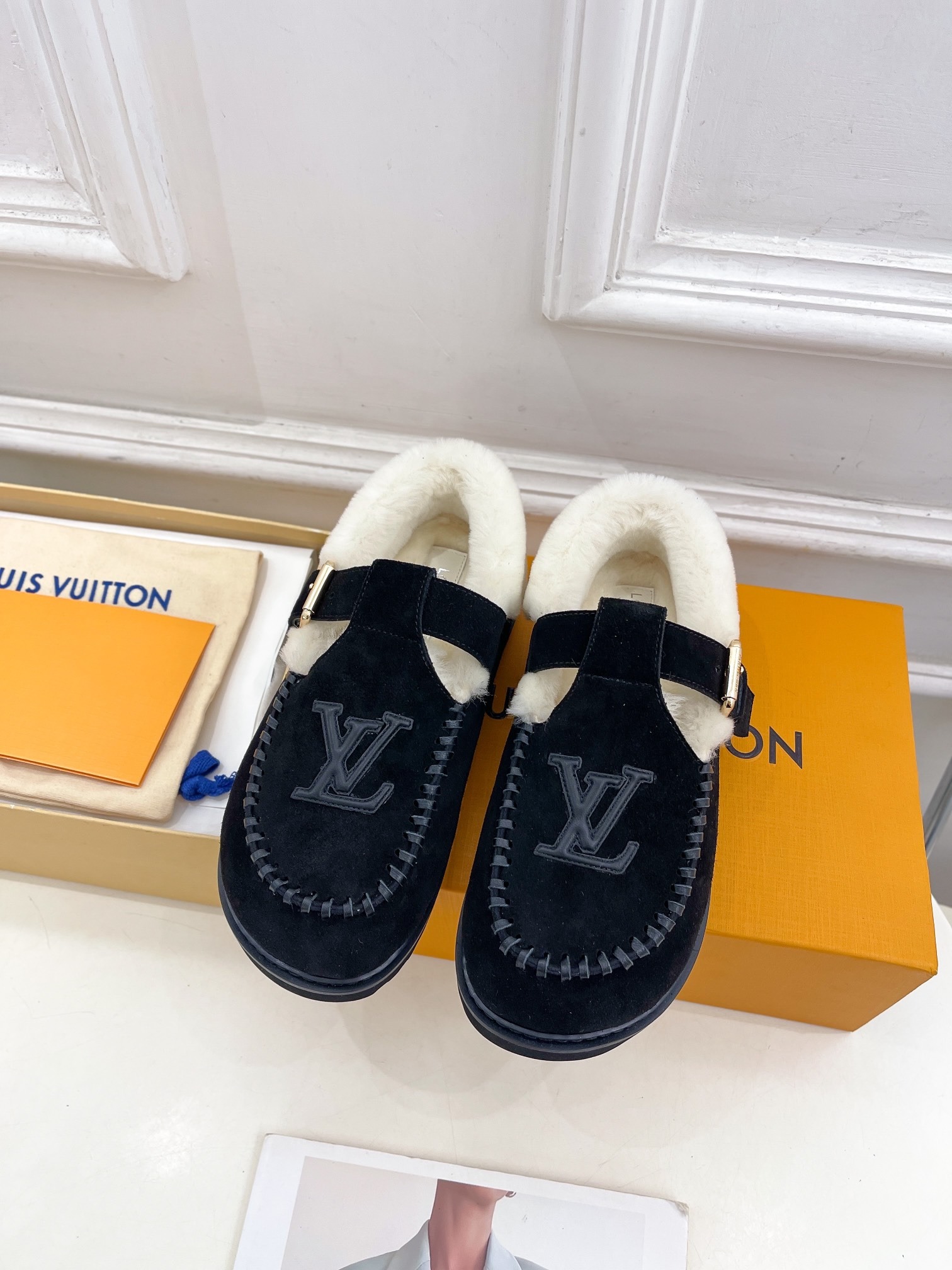 루이비통 25 신상 메리제인 퍼