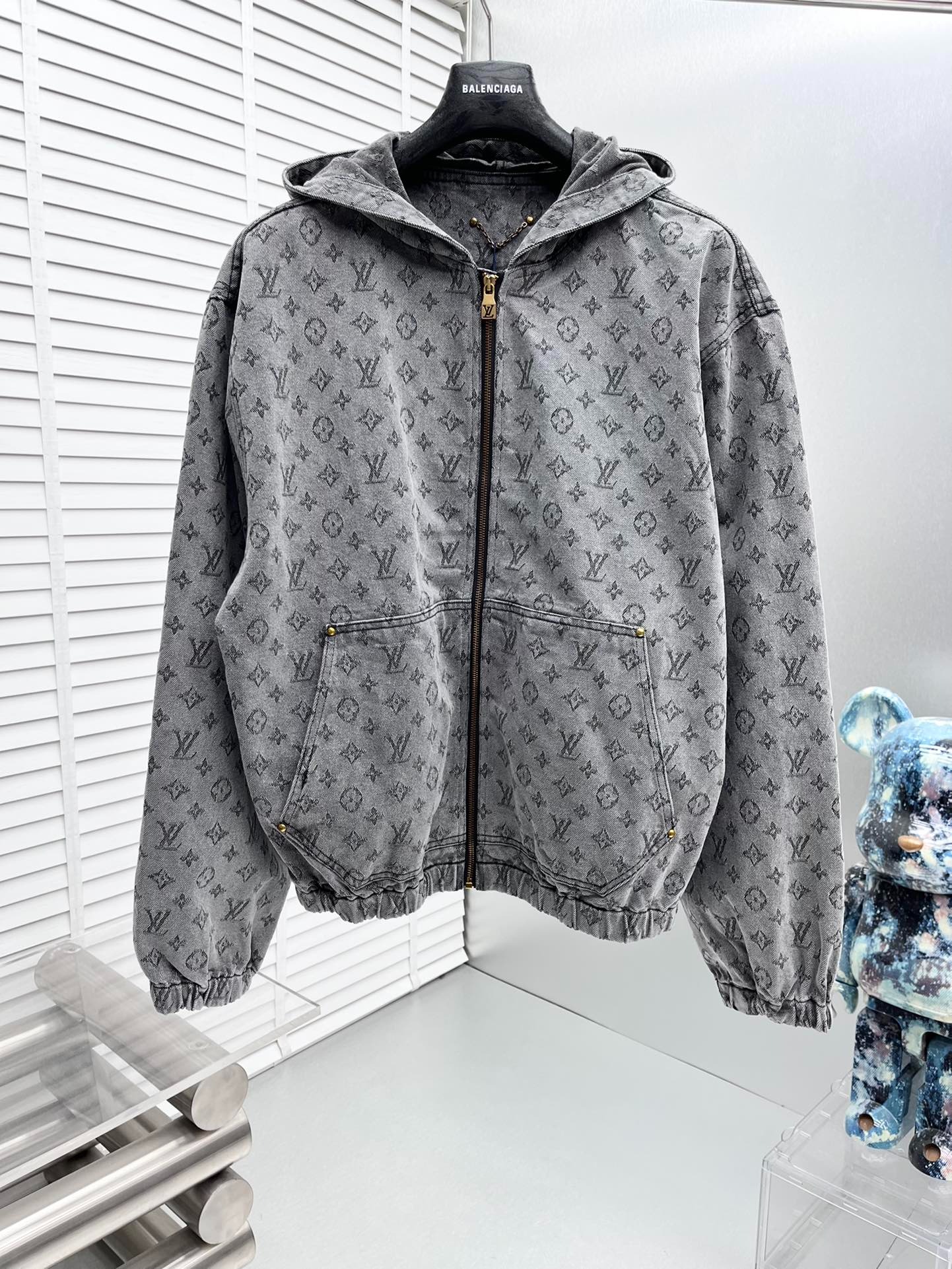 루이비통 25ss 신상 데님 후드 점퍼