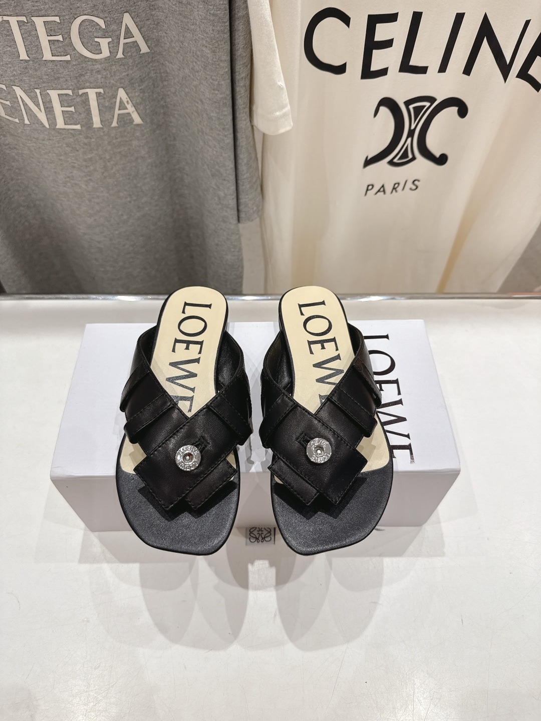 로에베 2025/ss 신상 플랫 조리