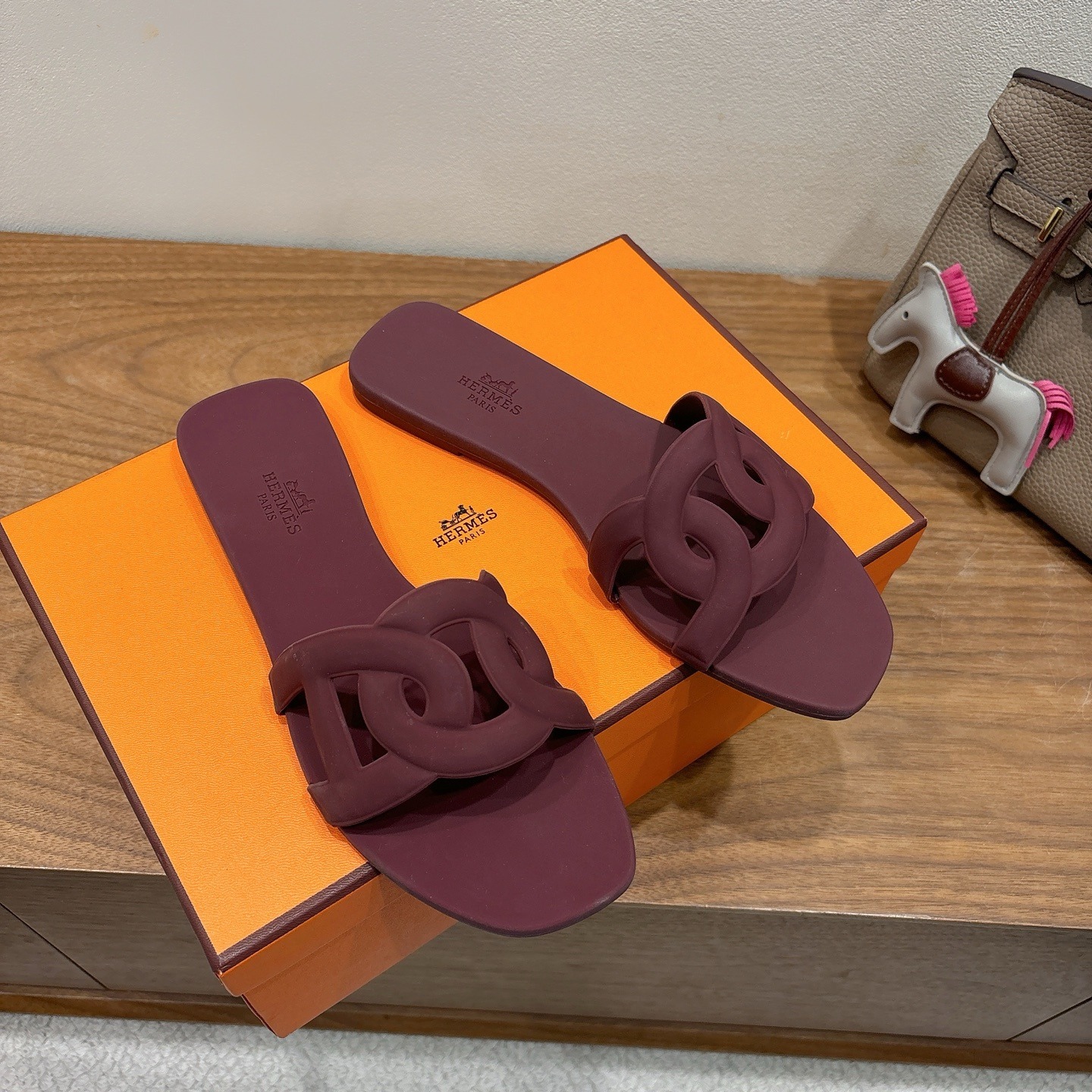 에르메스 2025 신상 슬리퍼
