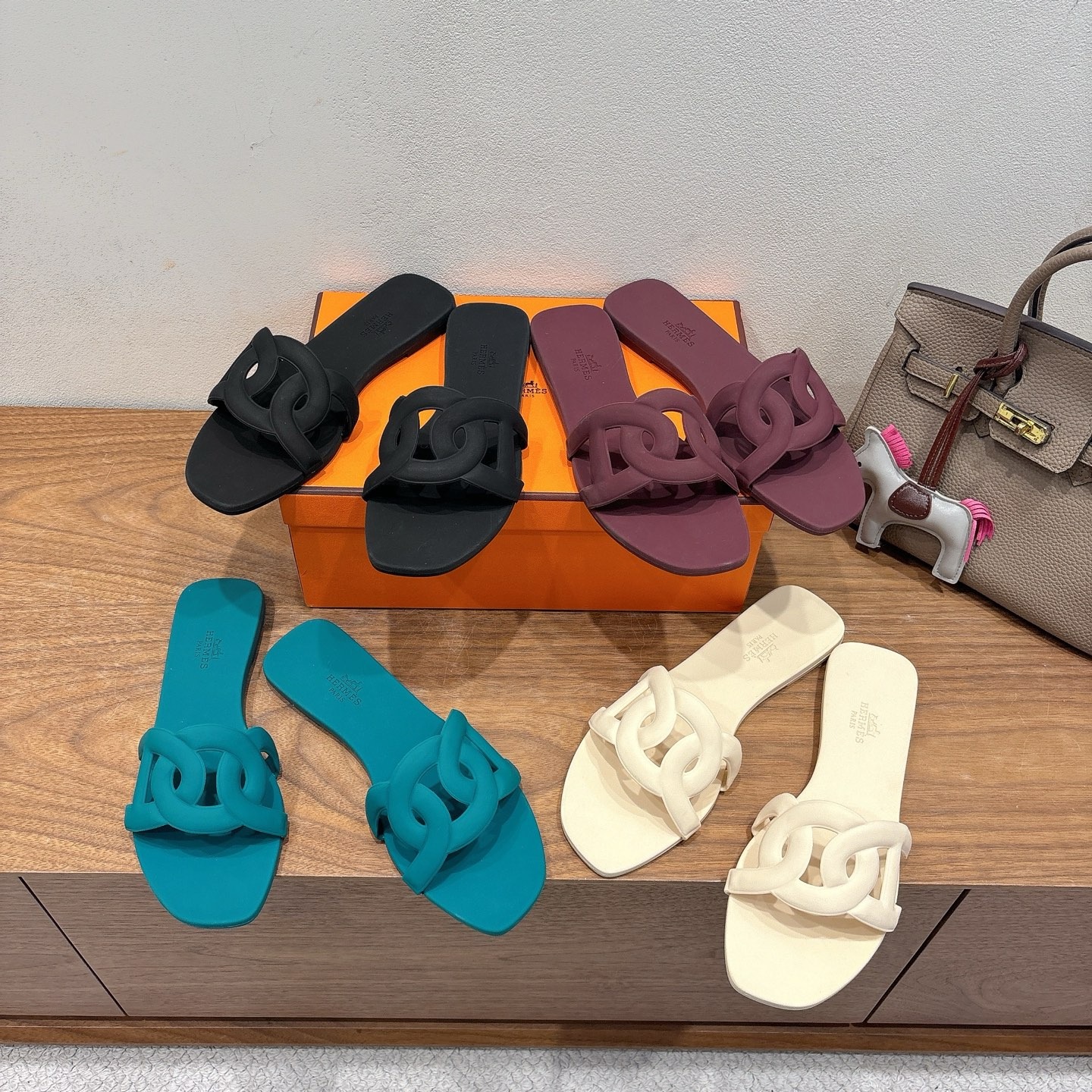 에르메스 2025 신상 슬리퍼