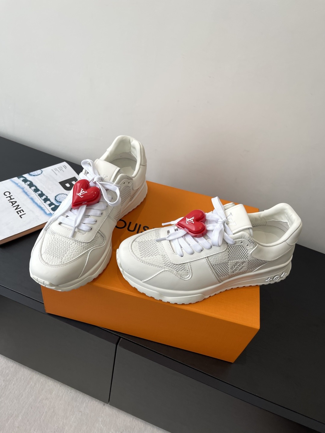 루이비통 클래식 남성 스니커즈