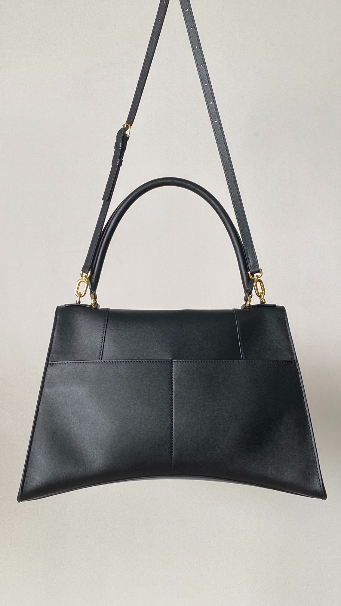 발렌시아가 신상 다운타운 핸드백