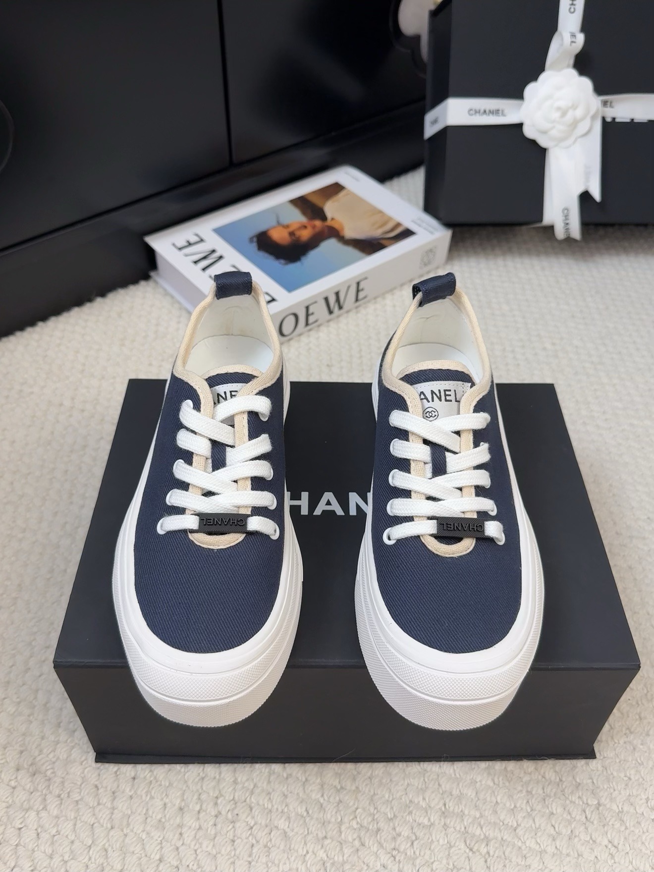 샤넬 25 신상 스니커즈