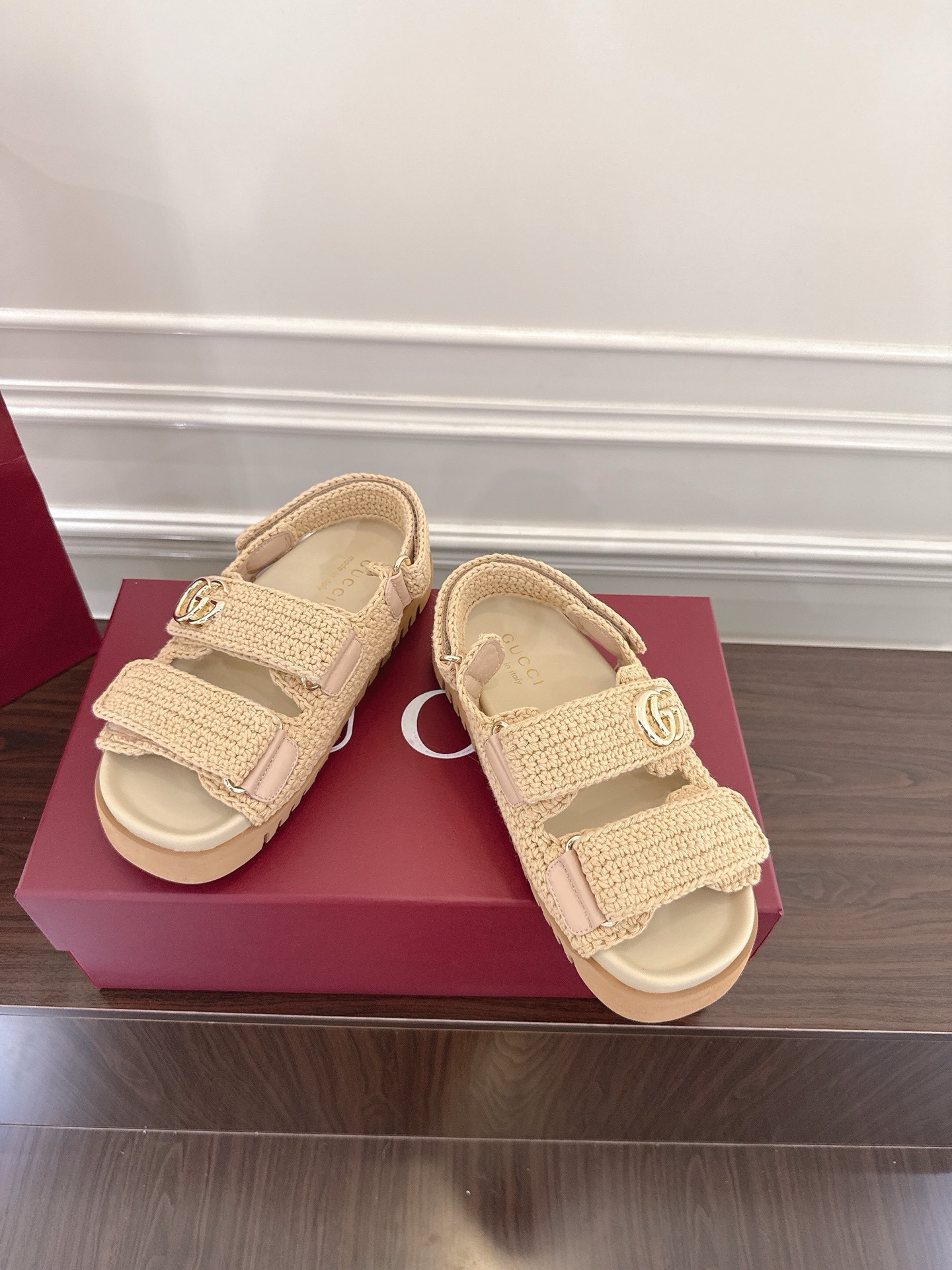 구찌 더블 G 여성용 벨크로 샌들