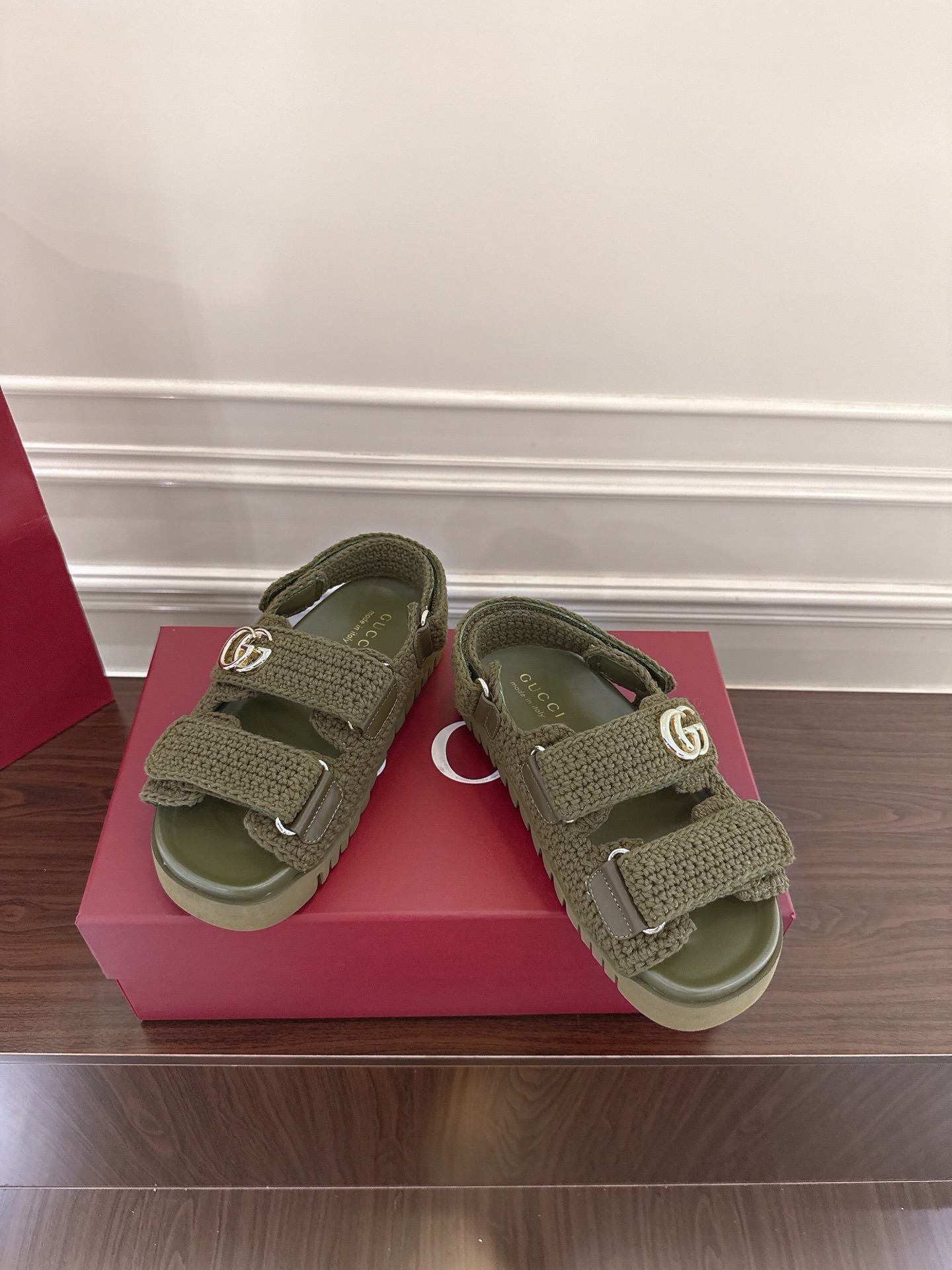 구찌 더블 G 여성용 벨크로 샌들