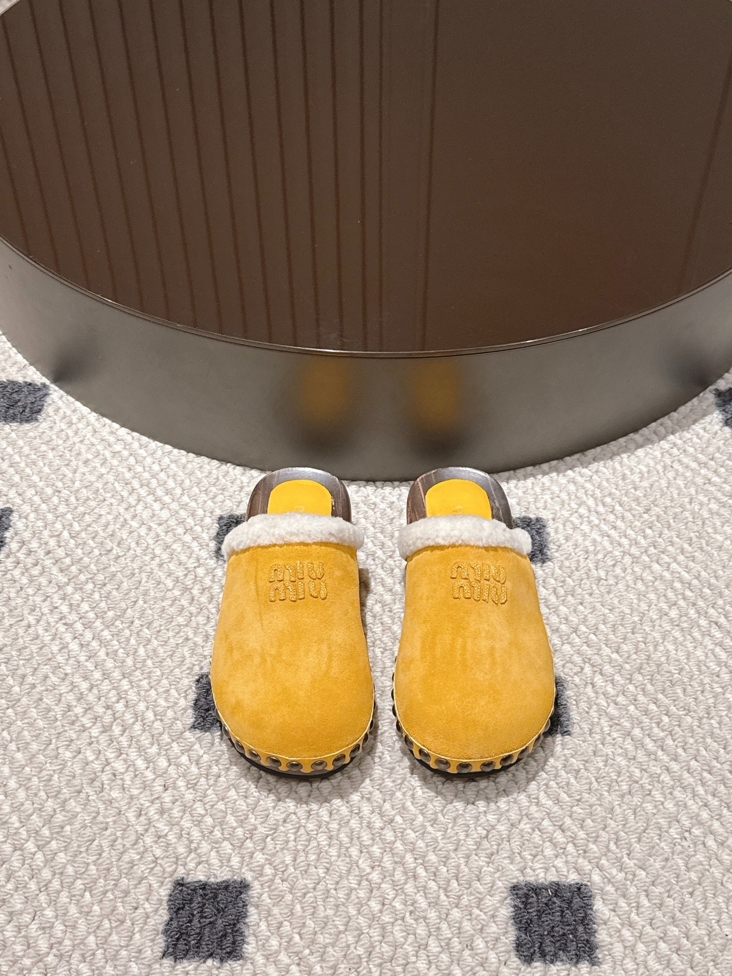 미우미우 울 슬리퍼 스웨이드 반팩