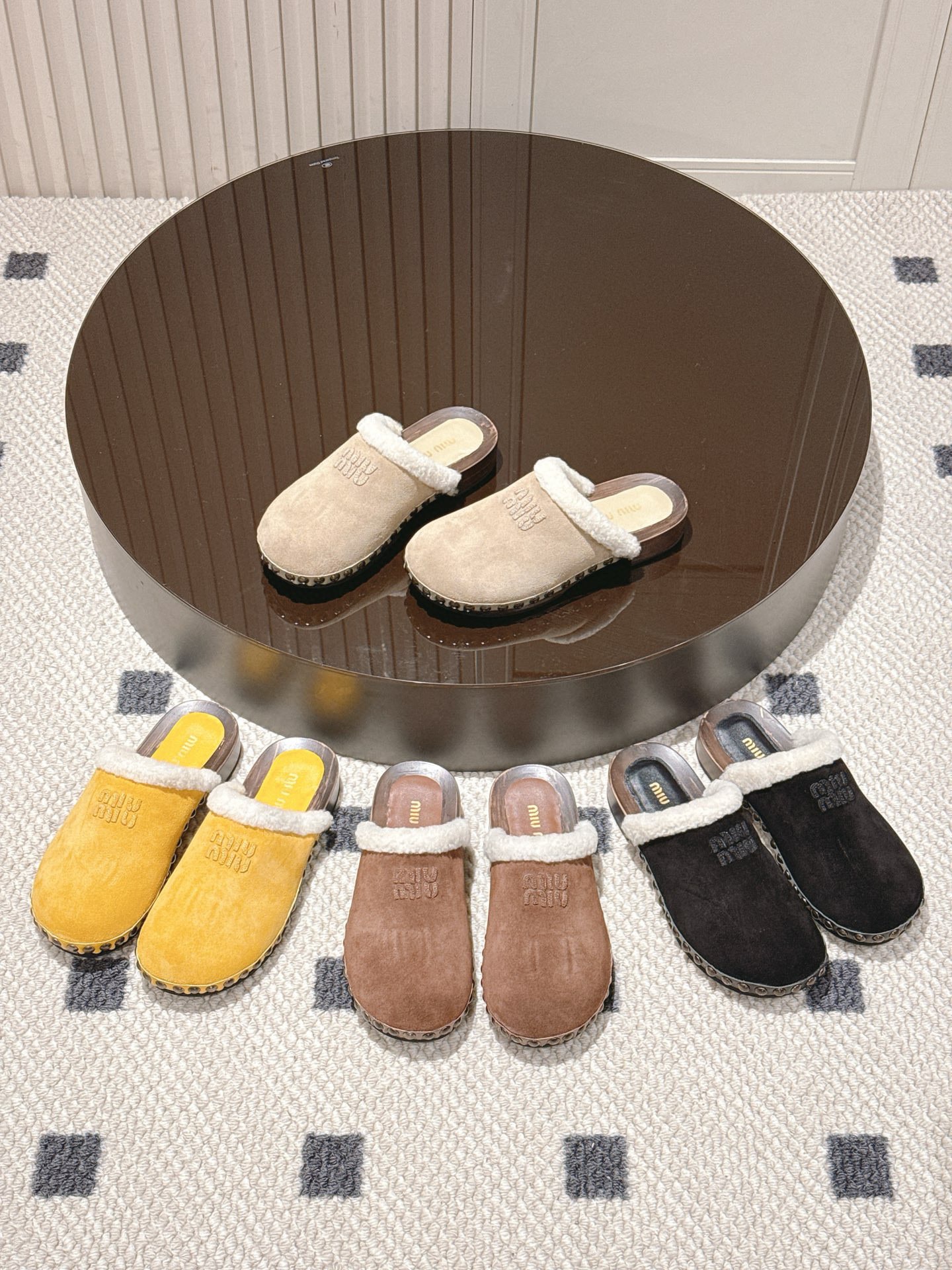 미우미우 울 슬리퍼 스웨이드 반팩