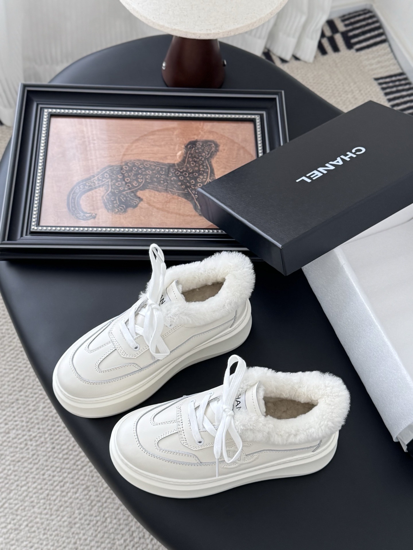 샤넬 양털 통굽 스니커즈