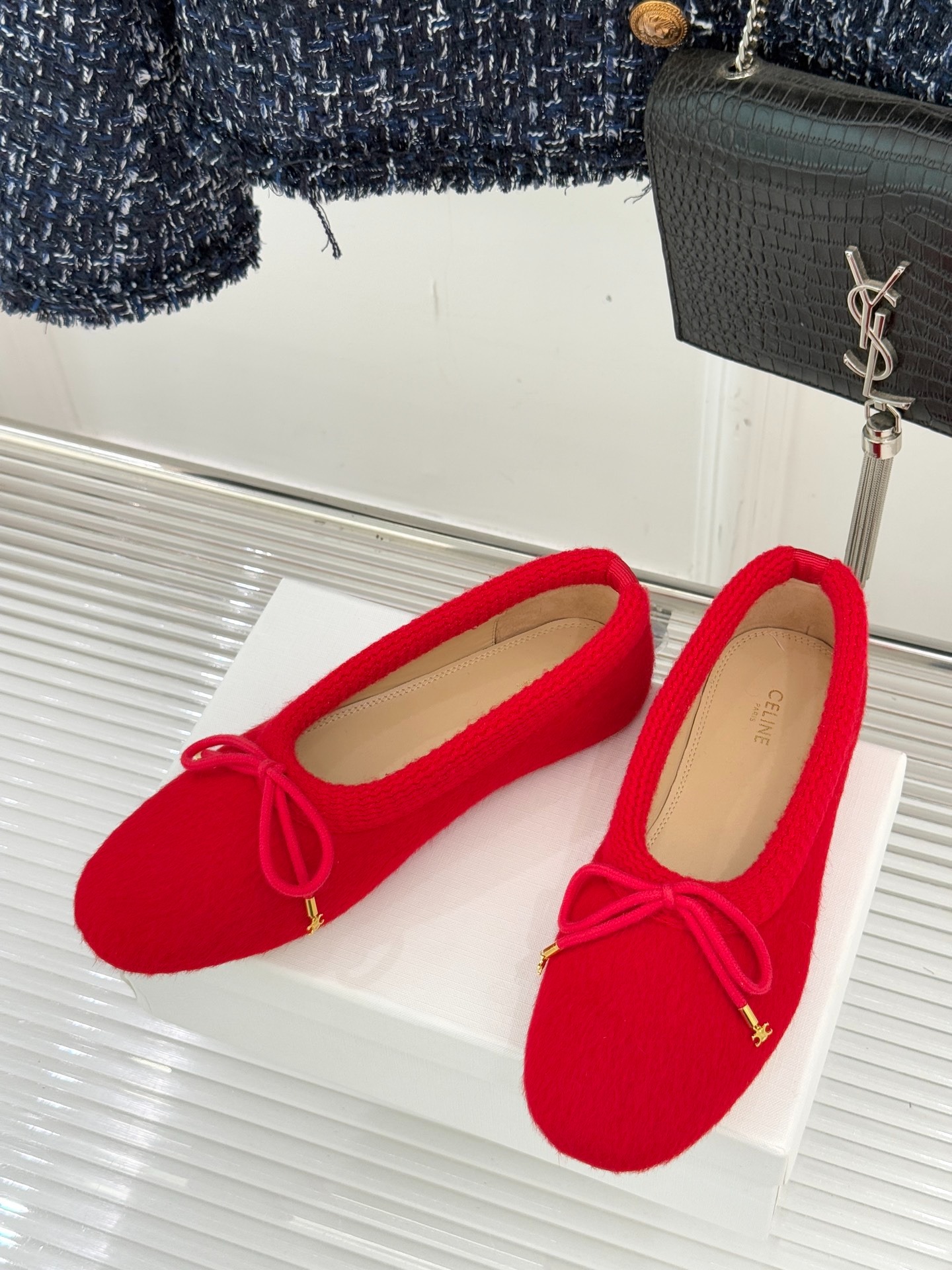 셀린느 25WF 신상 리본 니트 퍼 발레 슈즈