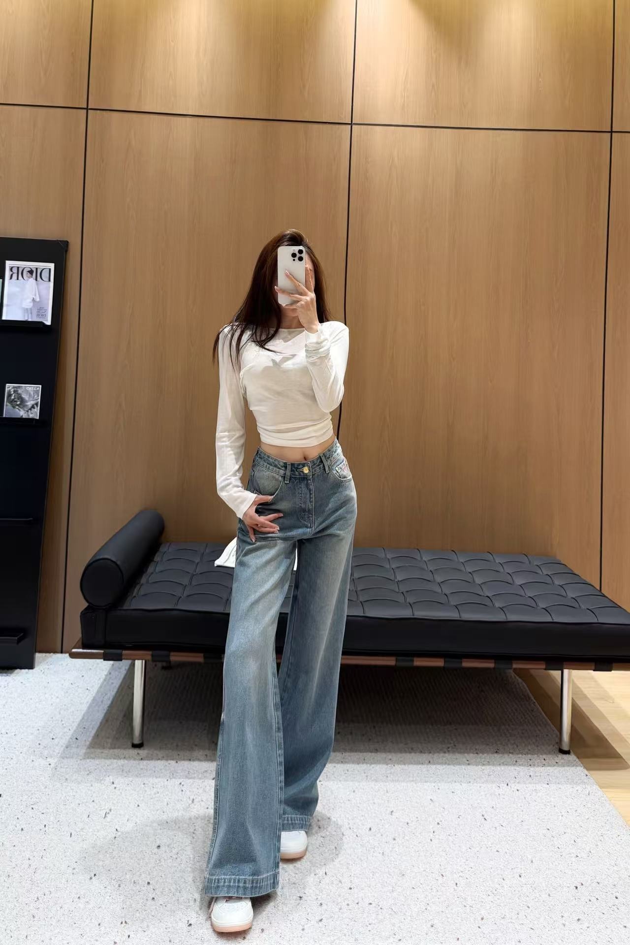 샤넬 25년 신상 데님 일자 팬츠
