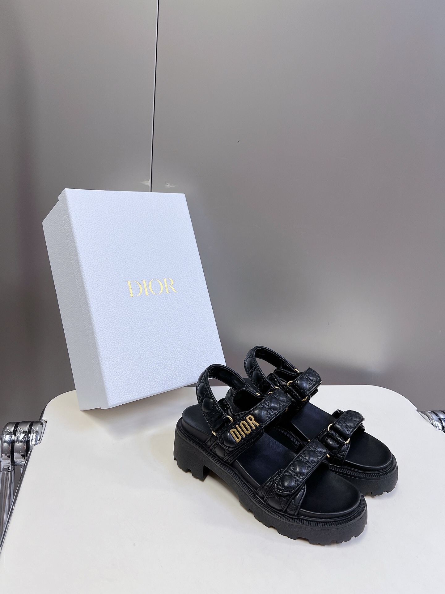 디올 봄여름 최신 벨크로 샌들