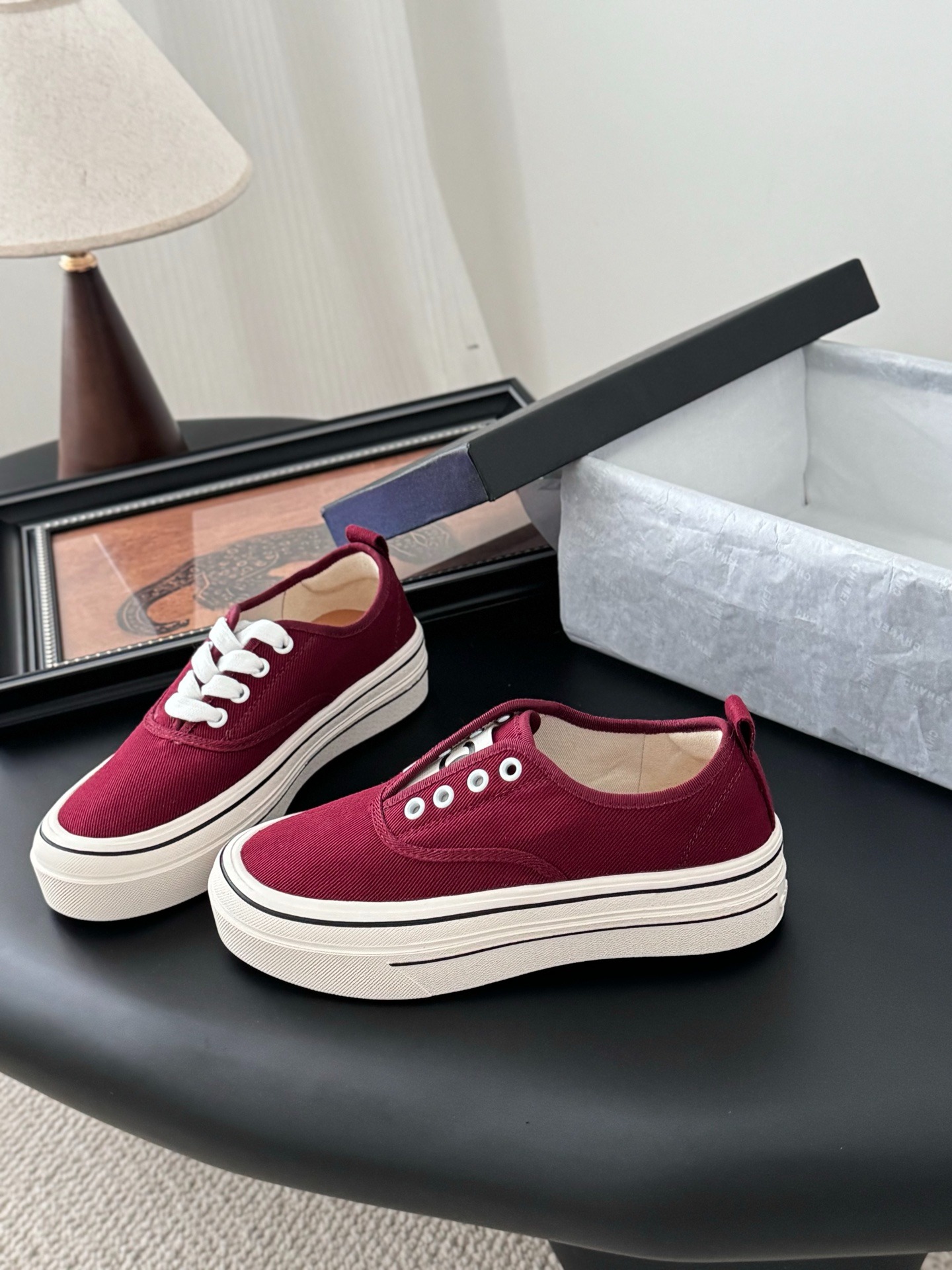 샤넬 25C 히든 스니커즈