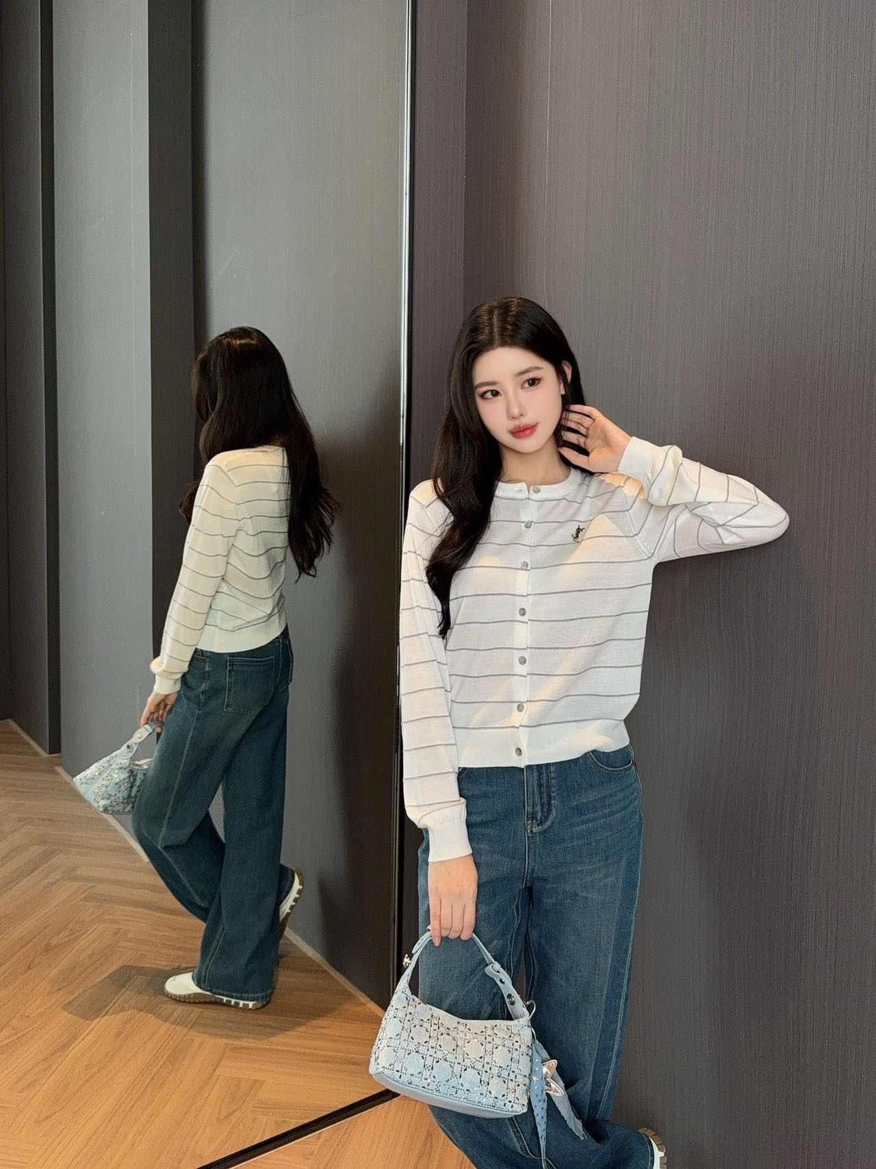 입생로랑 클래식 브로치 니트 가디건