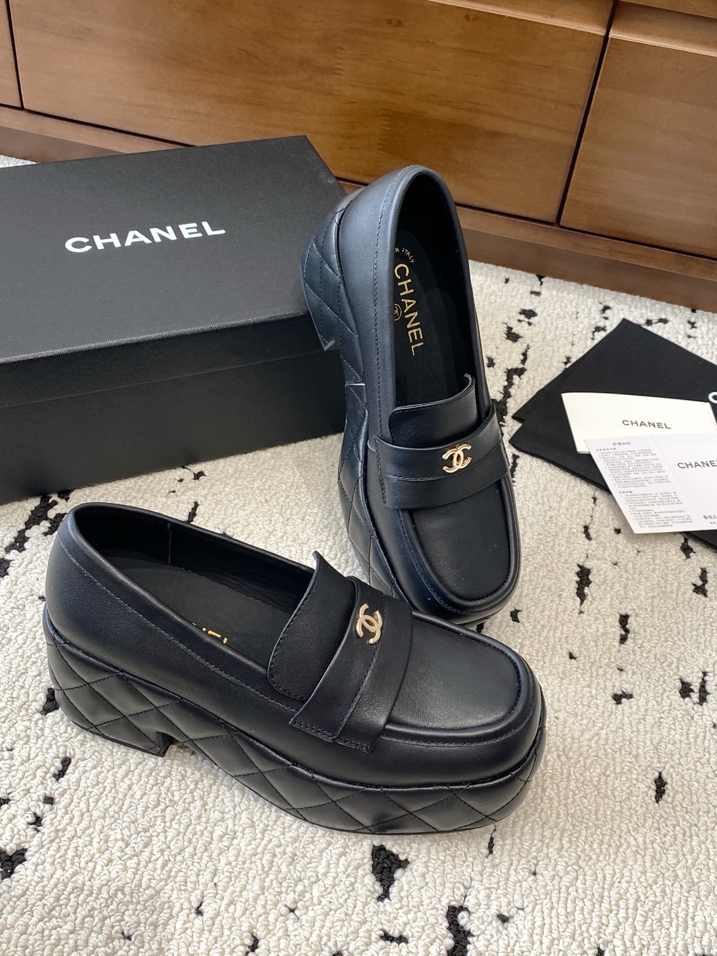 샤넬 25 뉴 통굽 수제화