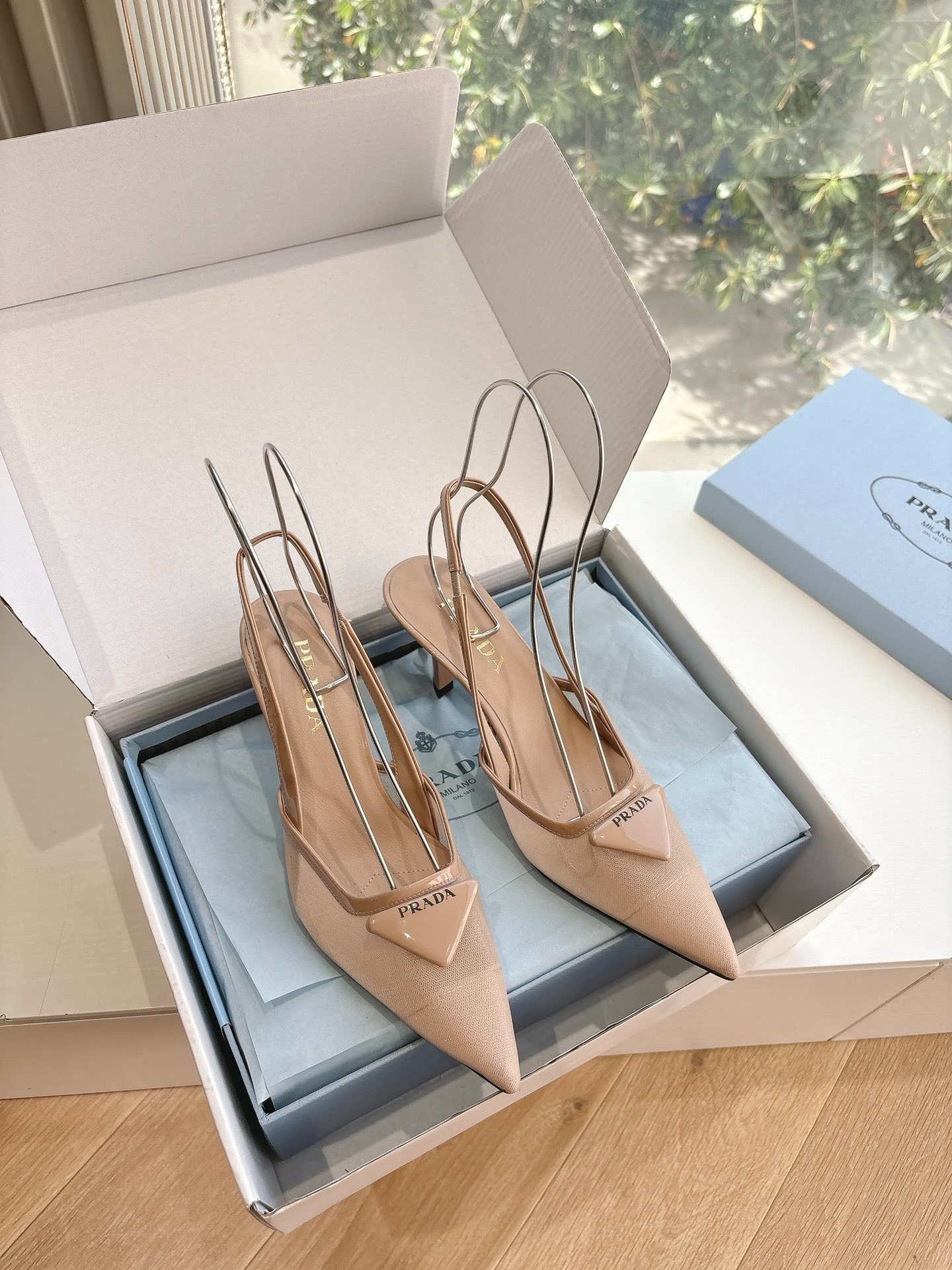 프라다 2025 신상 메리제인 망사 샌들 단화