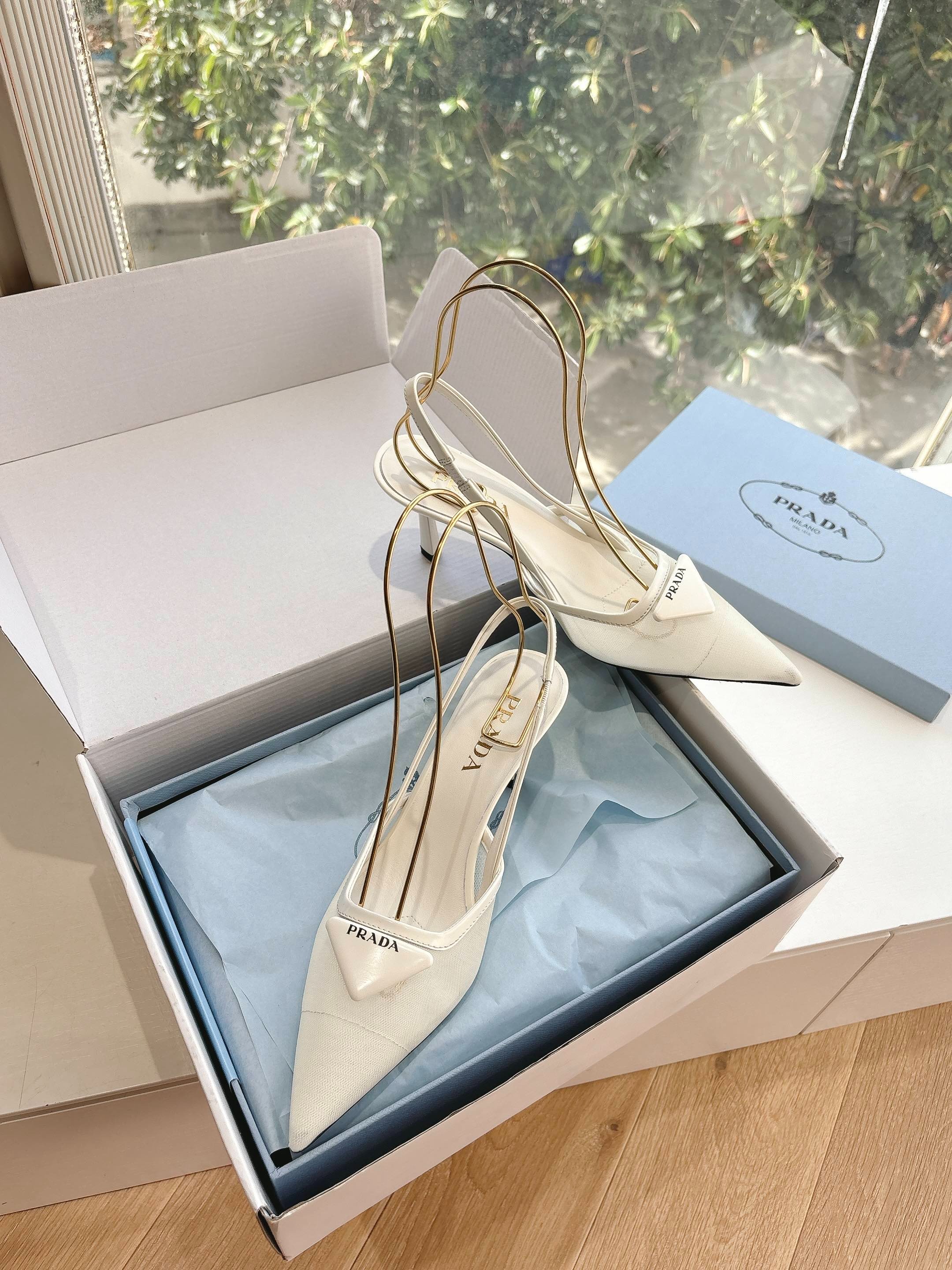 프라다 2025 신상 메리제인 망사 샌들 단화