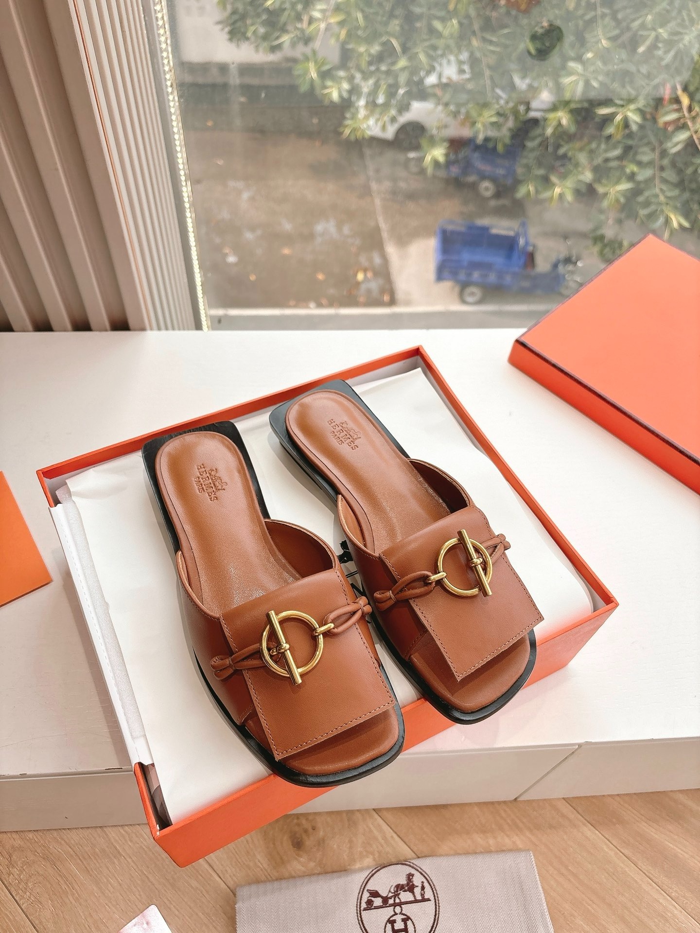 에르메스 봄여름 최신 조리 슬리퍼
