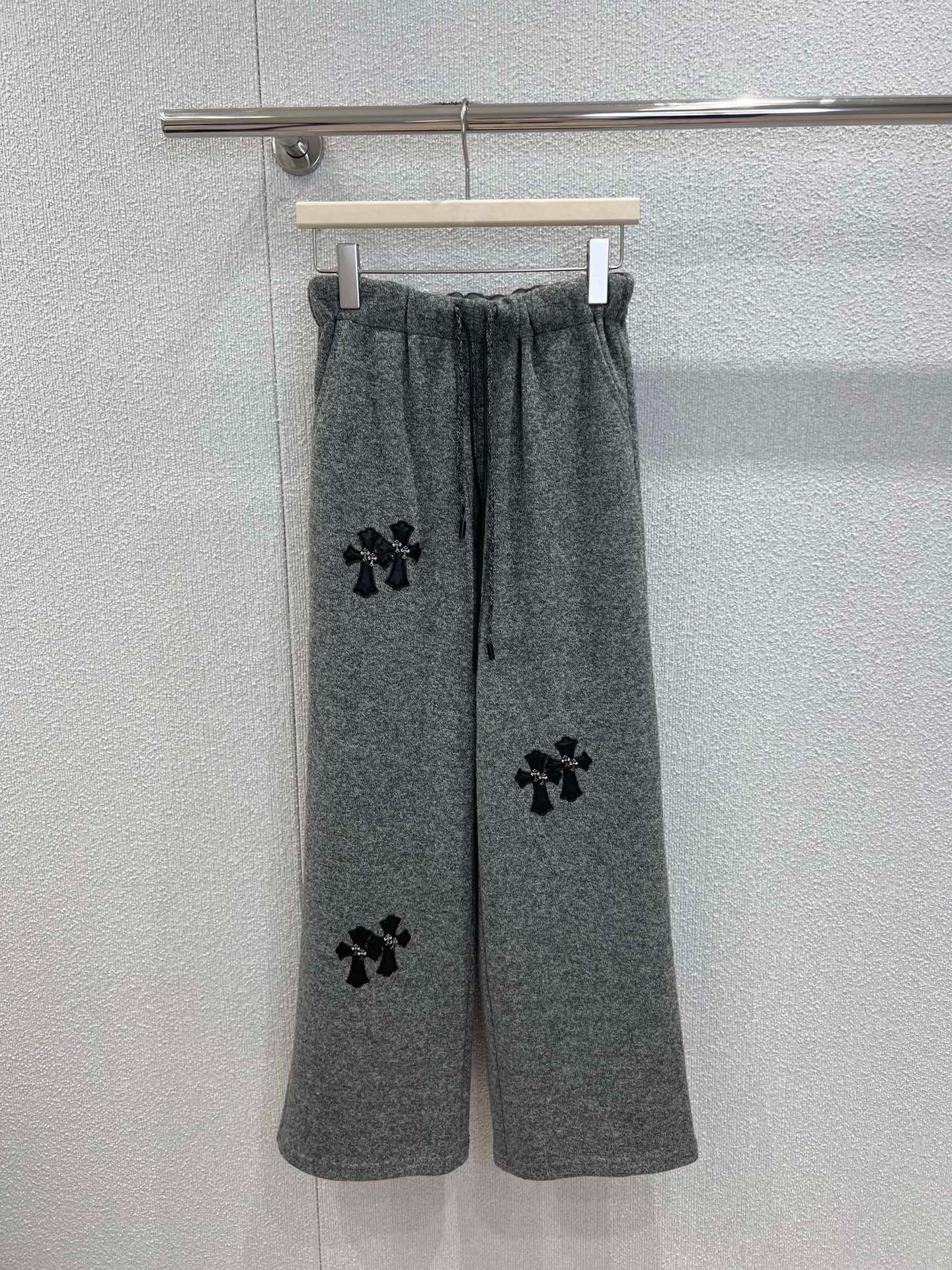 크롬하츠 25Fw 신상 울 스트레이트 캐주얼 팬츠