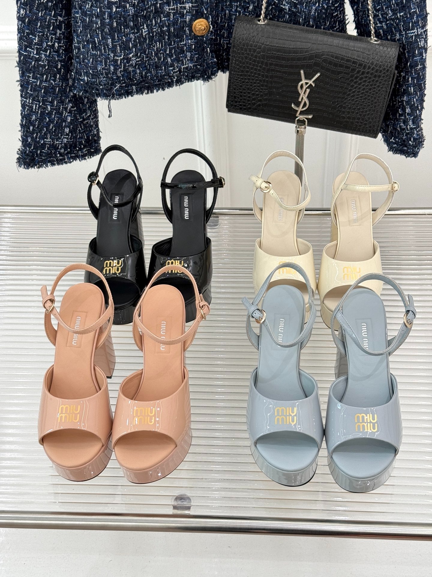 미우미우 25s 봄여름 신상 통굽 샌들