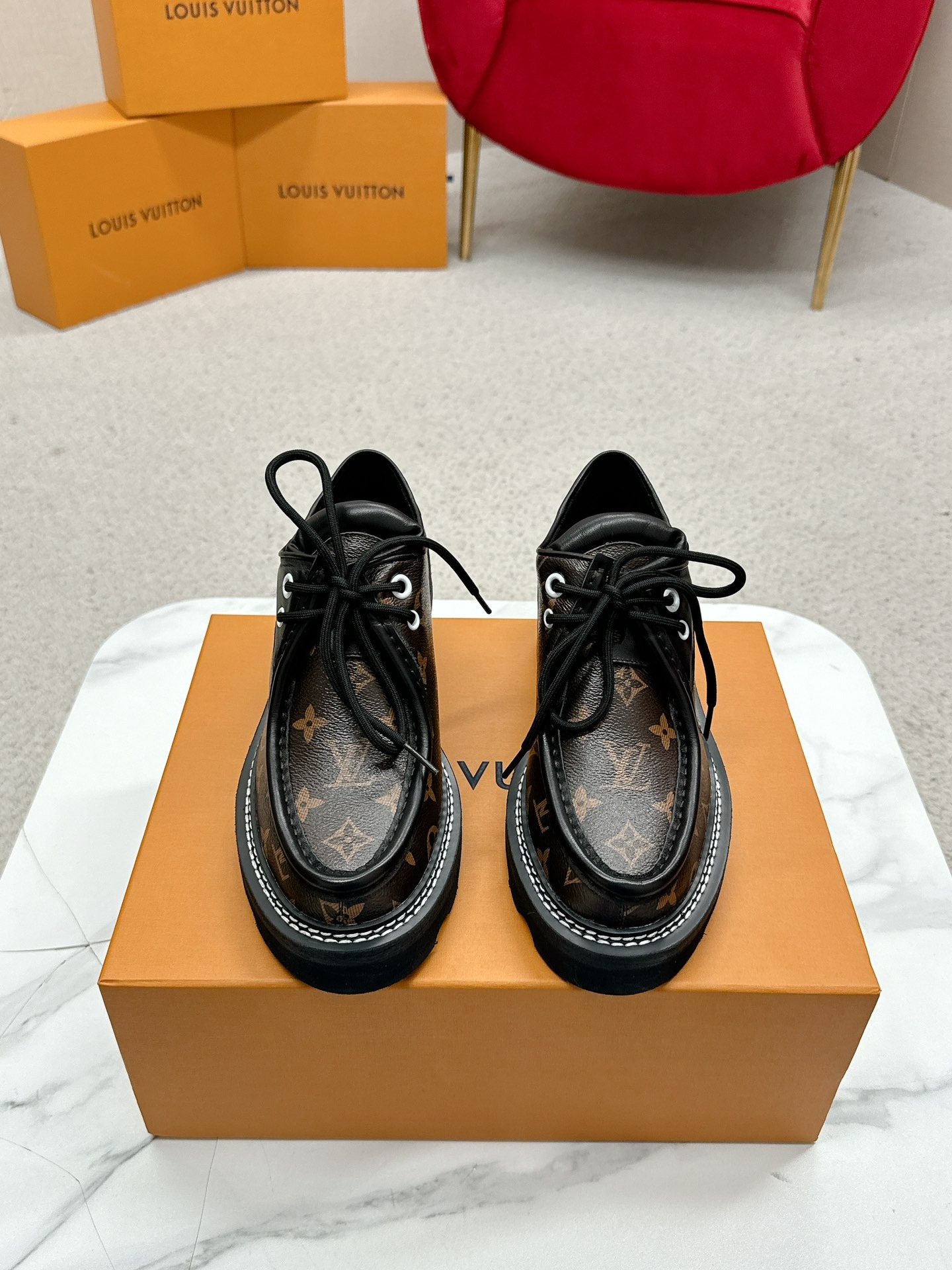 루이비통 신상 런웨이 부츠