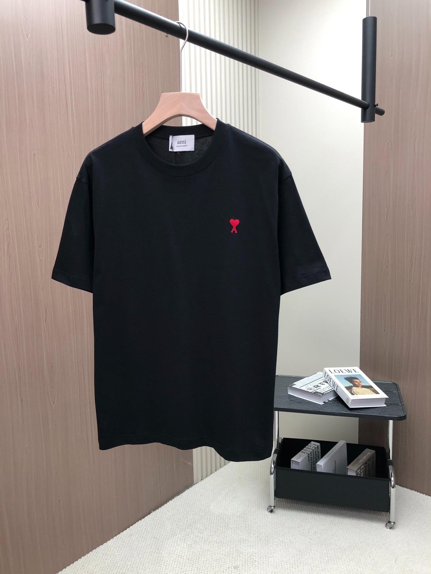 아* 25 여름 클래식 자수 로고 티셔츠