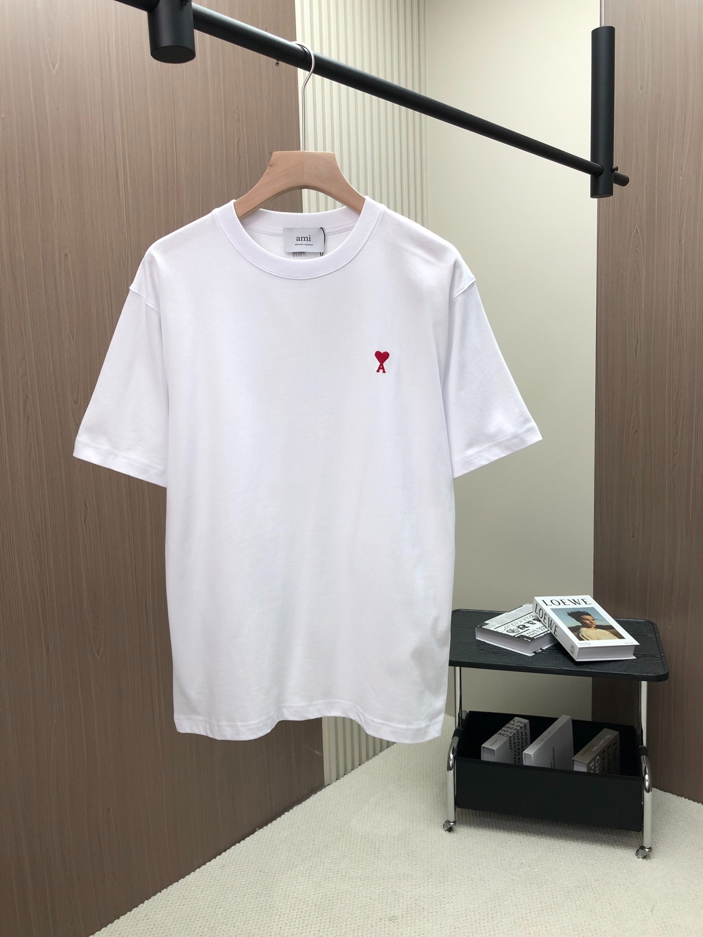 아* 25 여름 클래식 자수 로고 티셔츠