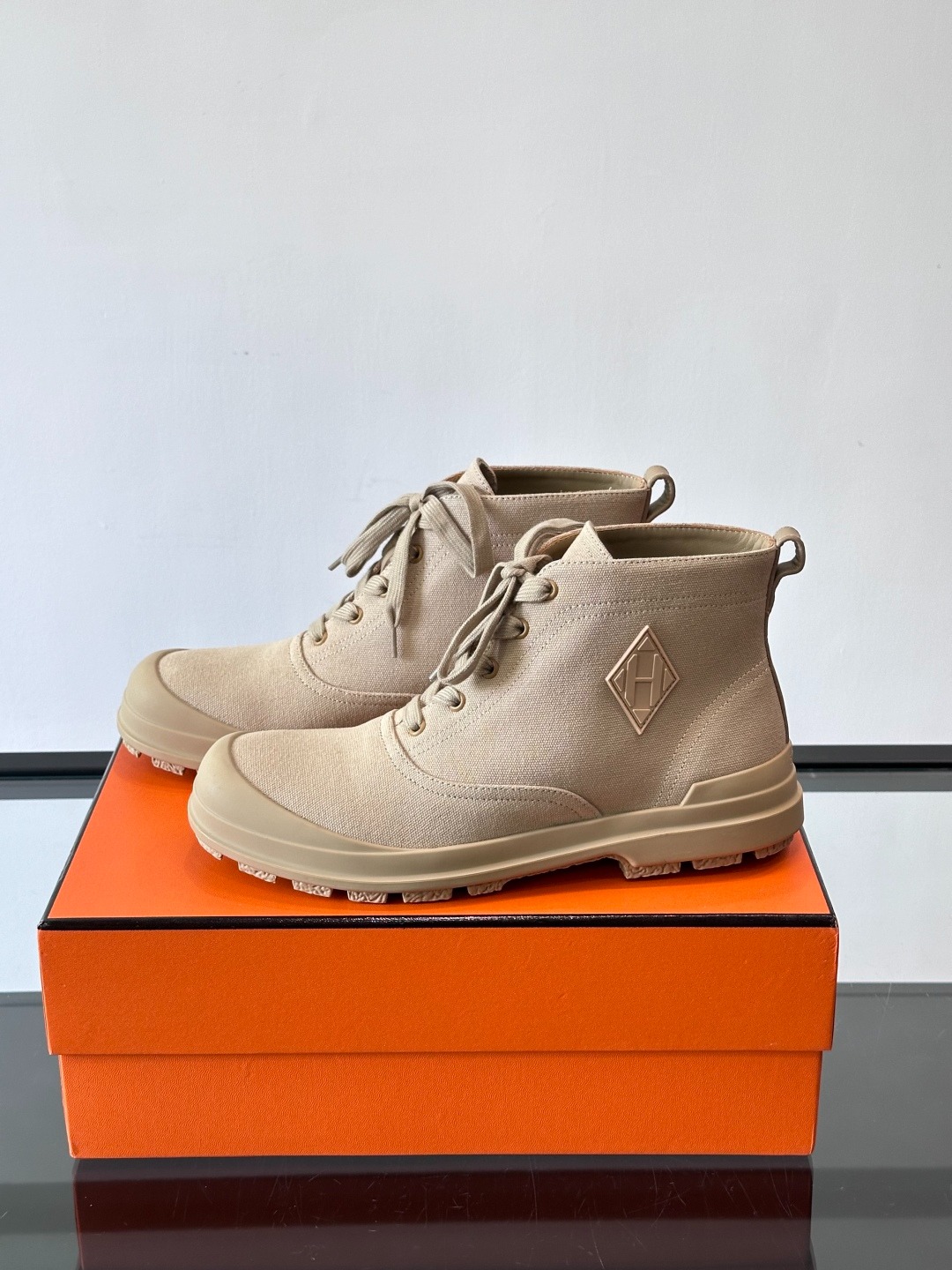 에르메스 신상 앵클 부츠