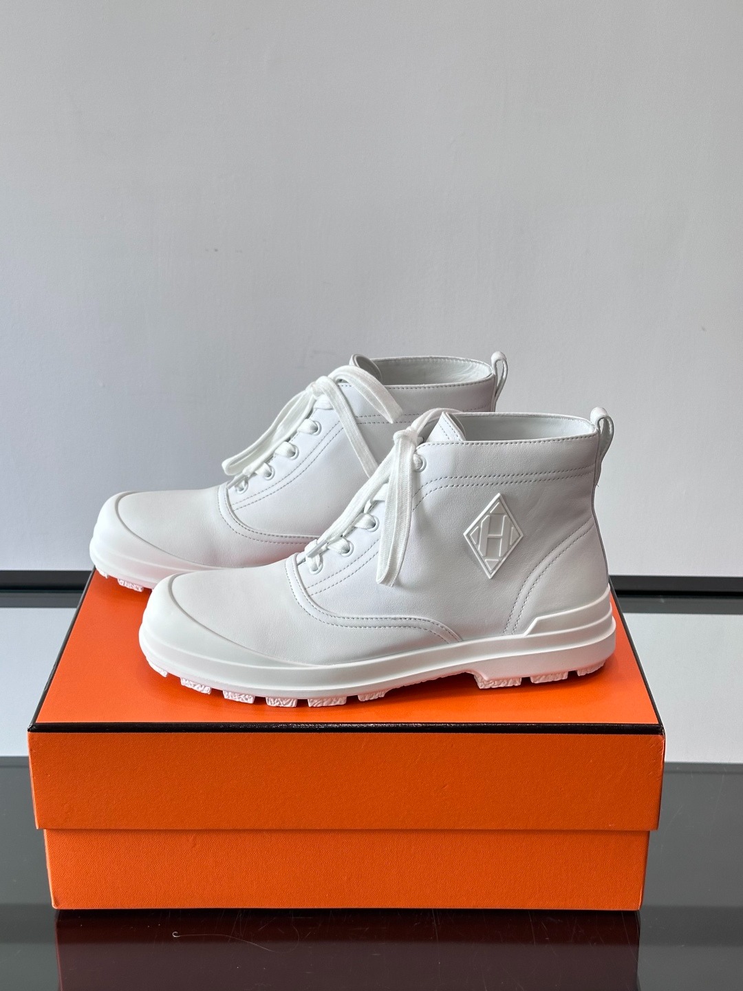 에르메스 신상 앵클 부츠