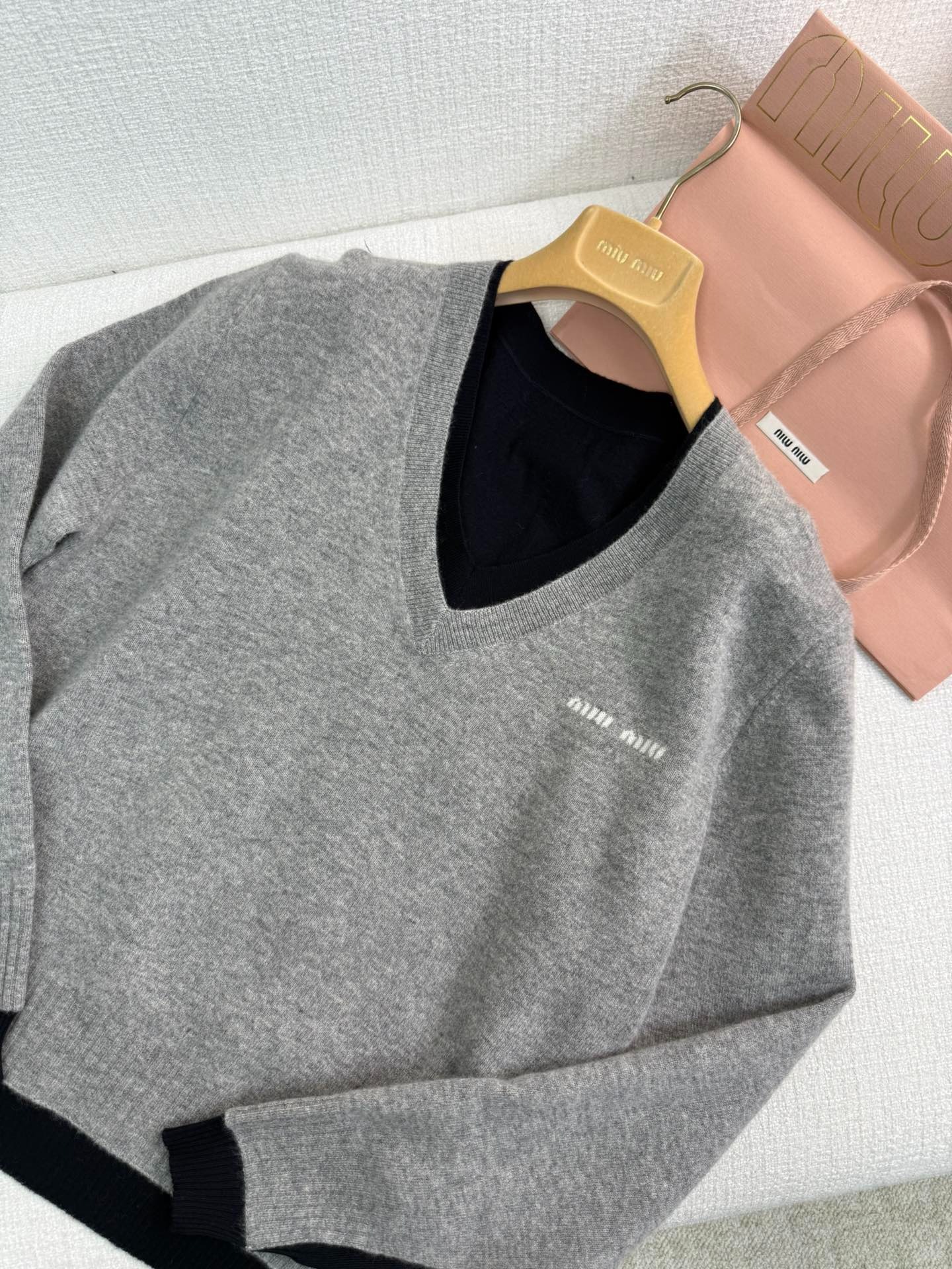 미우미우 투피스 캐시미어 니트 스웨터