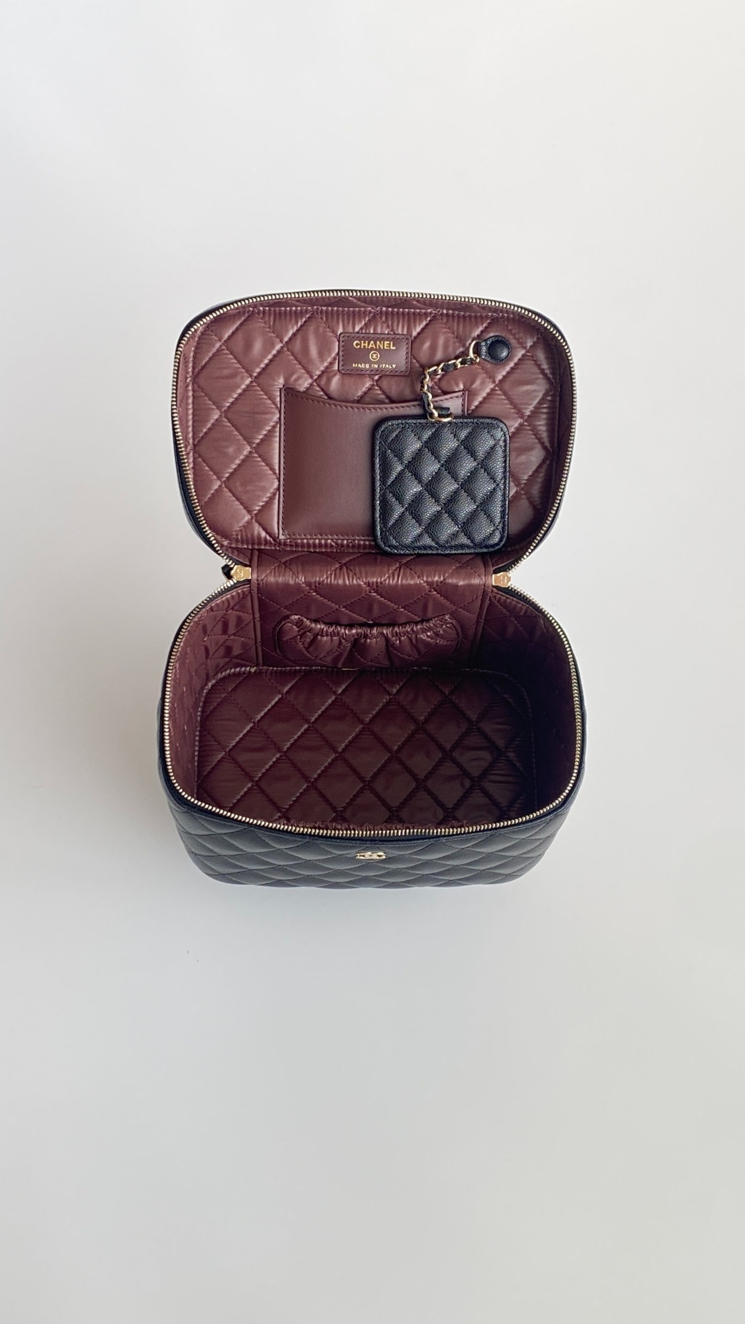 샤넬 25 클래식 베니티