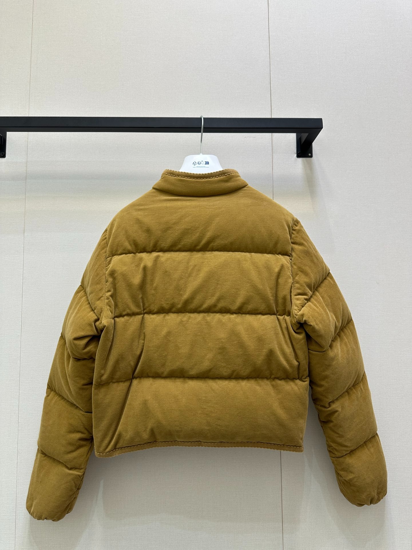 몽클레어 25 신상 엠보 하이넥 패딩