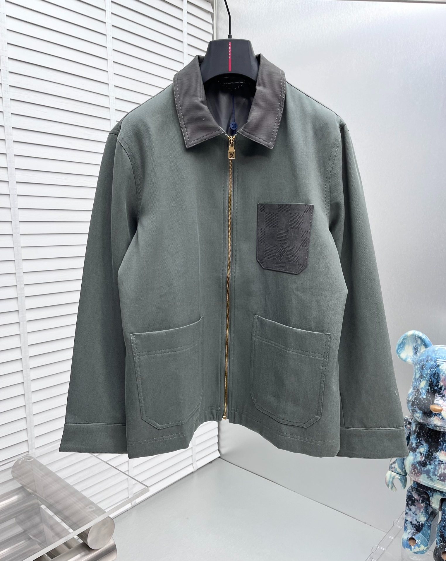 루이비통 25ss 신상 카고 집업 재킷