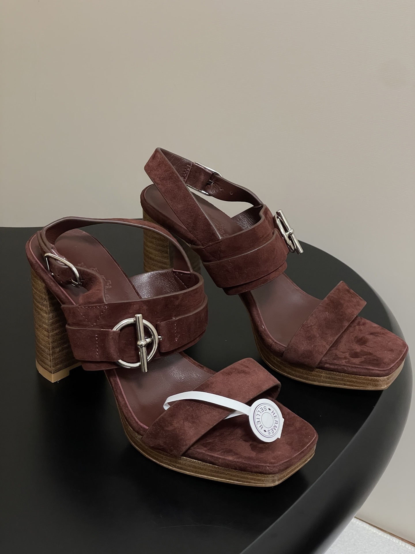 에르메스 메탈 버클 소가죽 가보시 힐