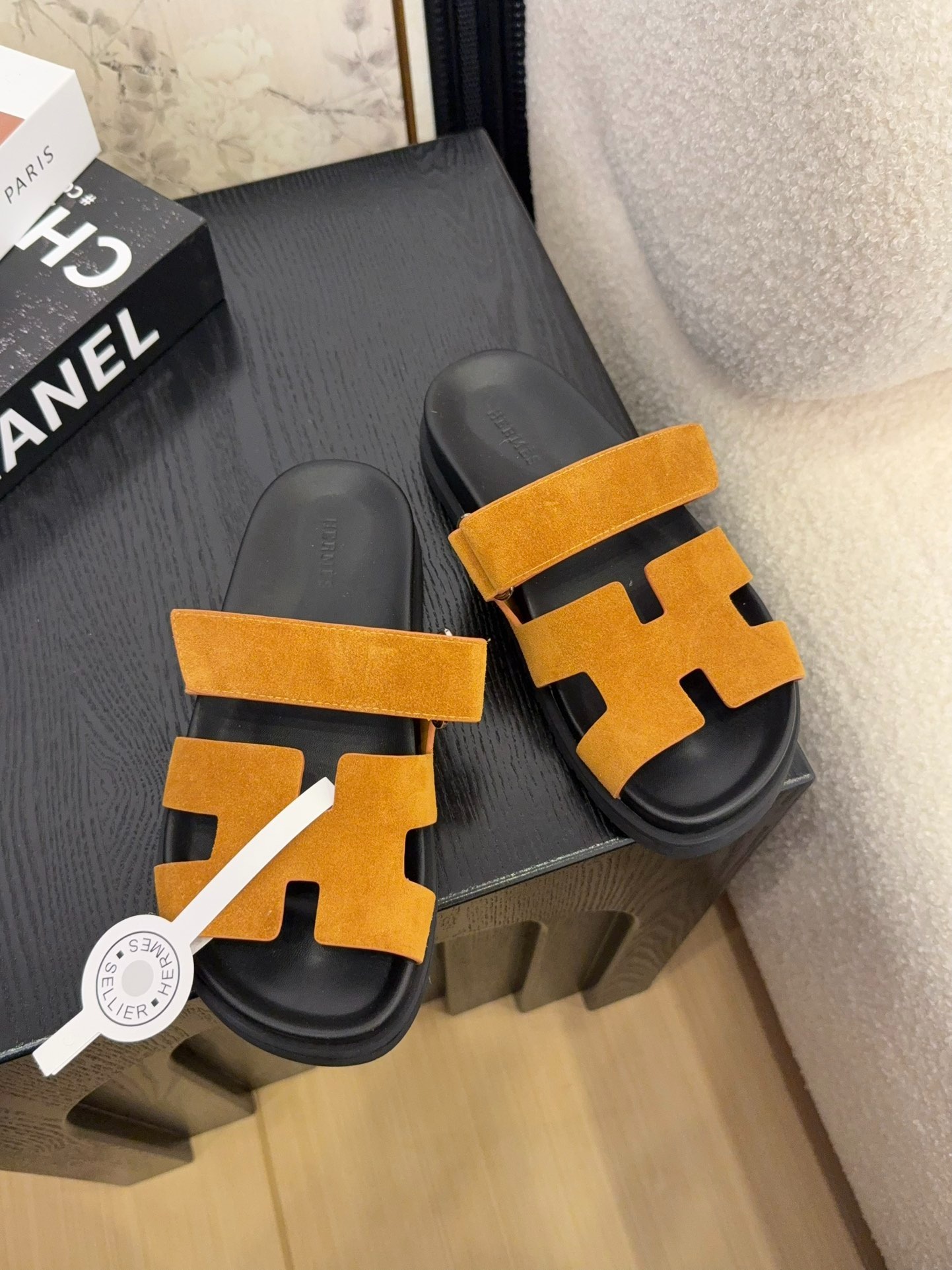 에르메스 레트로 슬리퍼 샌들