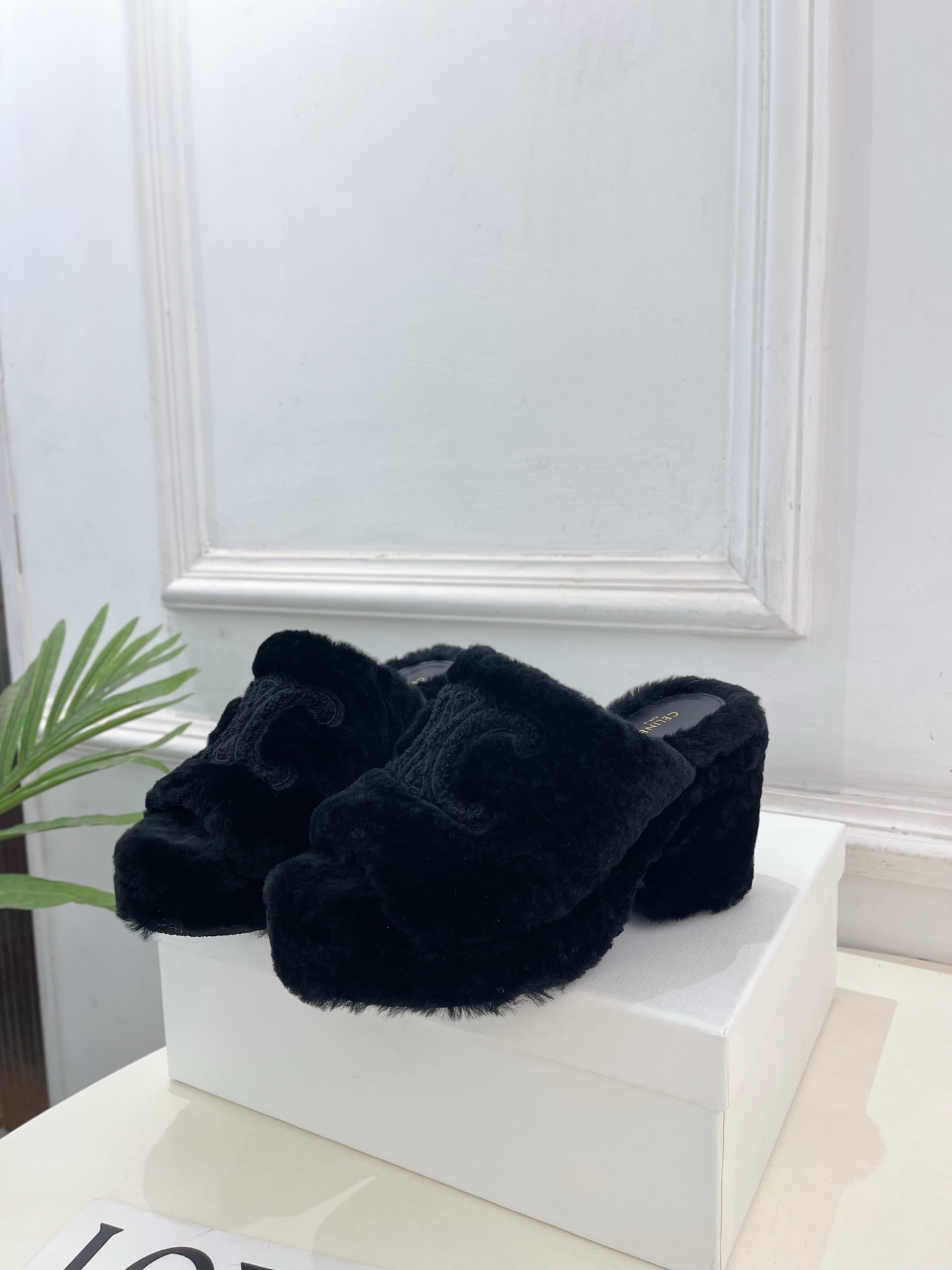 셀린느 25 신상 가보시힐 슬리퍼