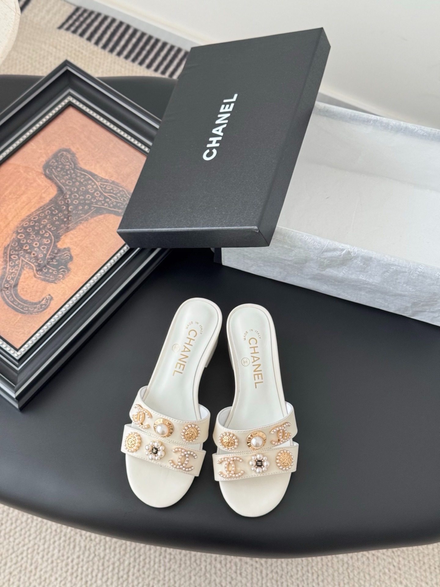 샤넬 25A 프리미엄 신상 슬리퍼