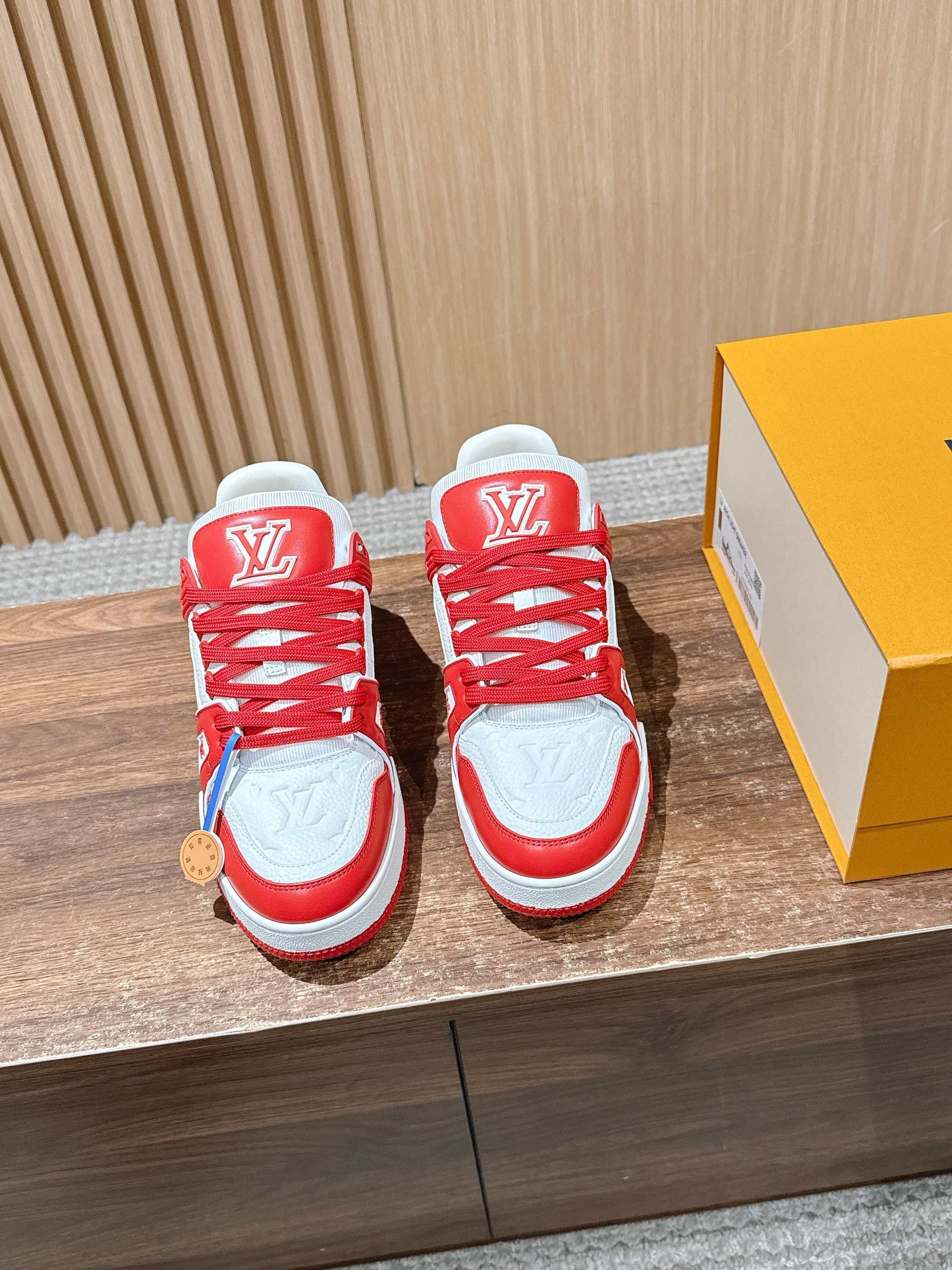 루이비통 스니커즈