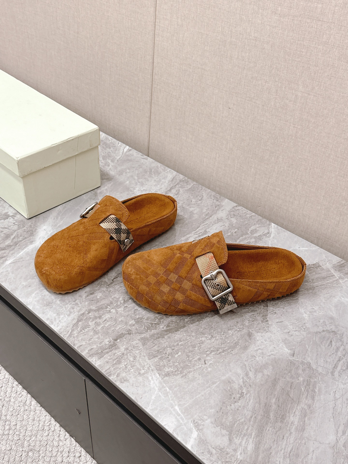 버버리 25 신상 커플 버켄 스니커즈