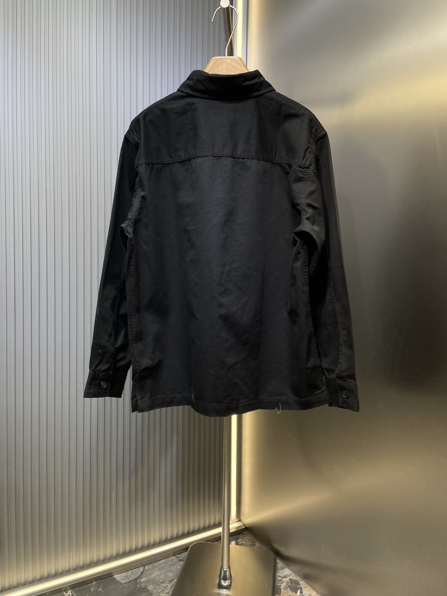 입생로랑 로고자수 셔츠