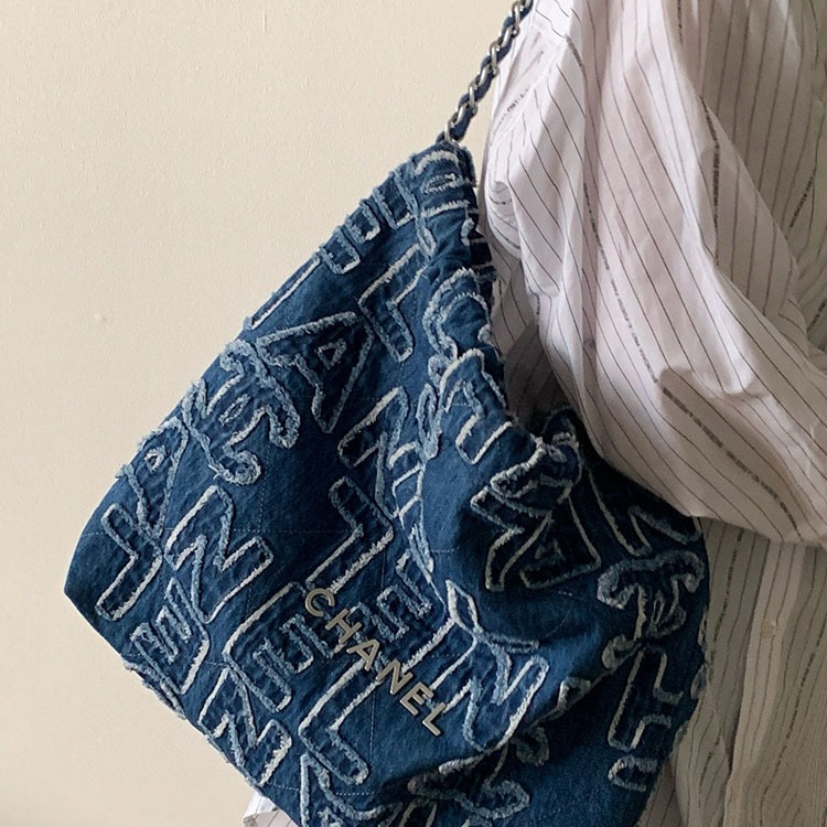 샤넬 22백 데님 숄더백