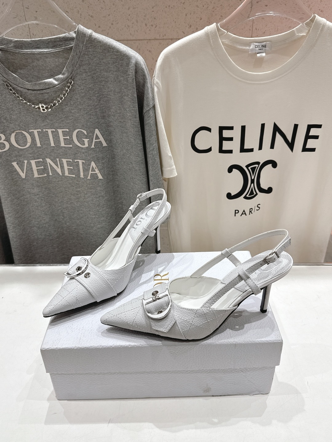 디올 25ss 봄여름 신상 블록 스타일 힐 샌들