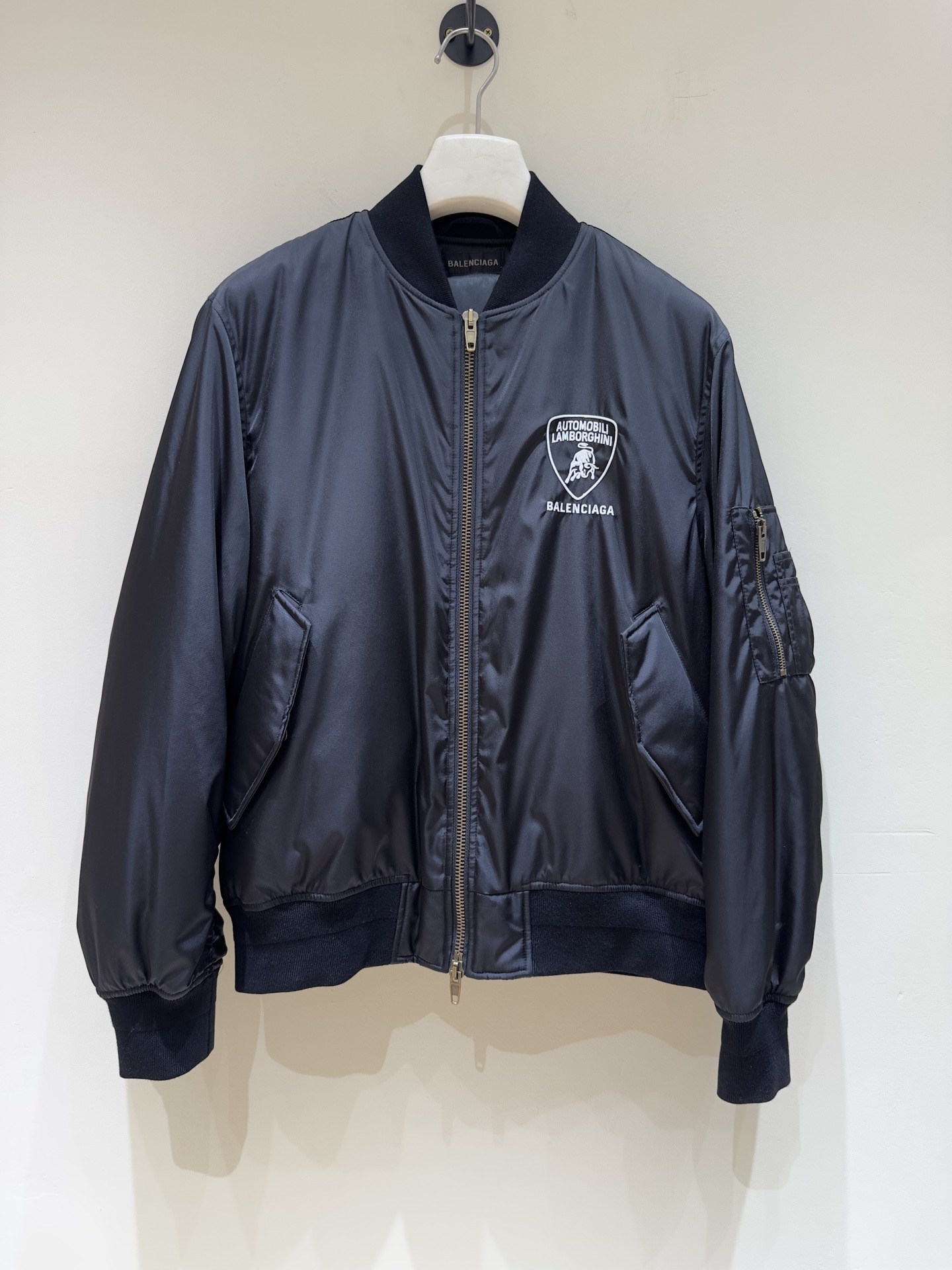 발렌시아가 콜라보레이션 항공 점퍼