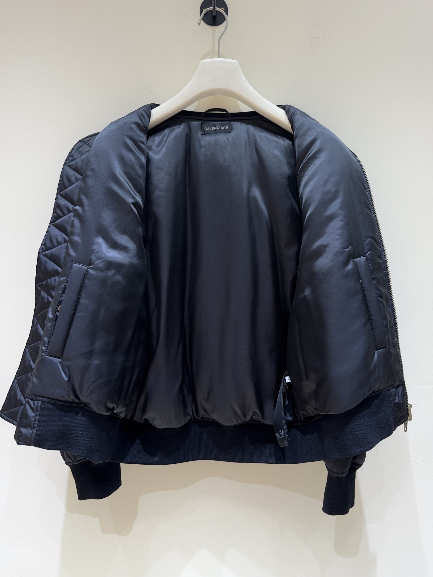 발렌시아가 콜라보레이션 항공 점퍼