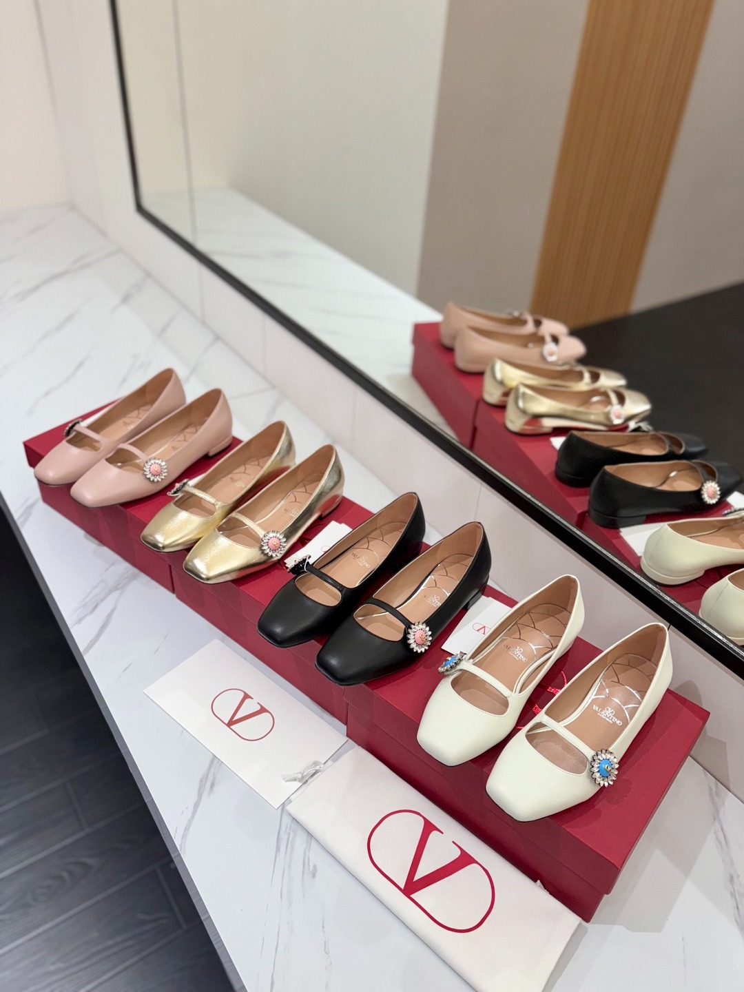 발렌티노 25ss 신상 리본 메리제인 단화