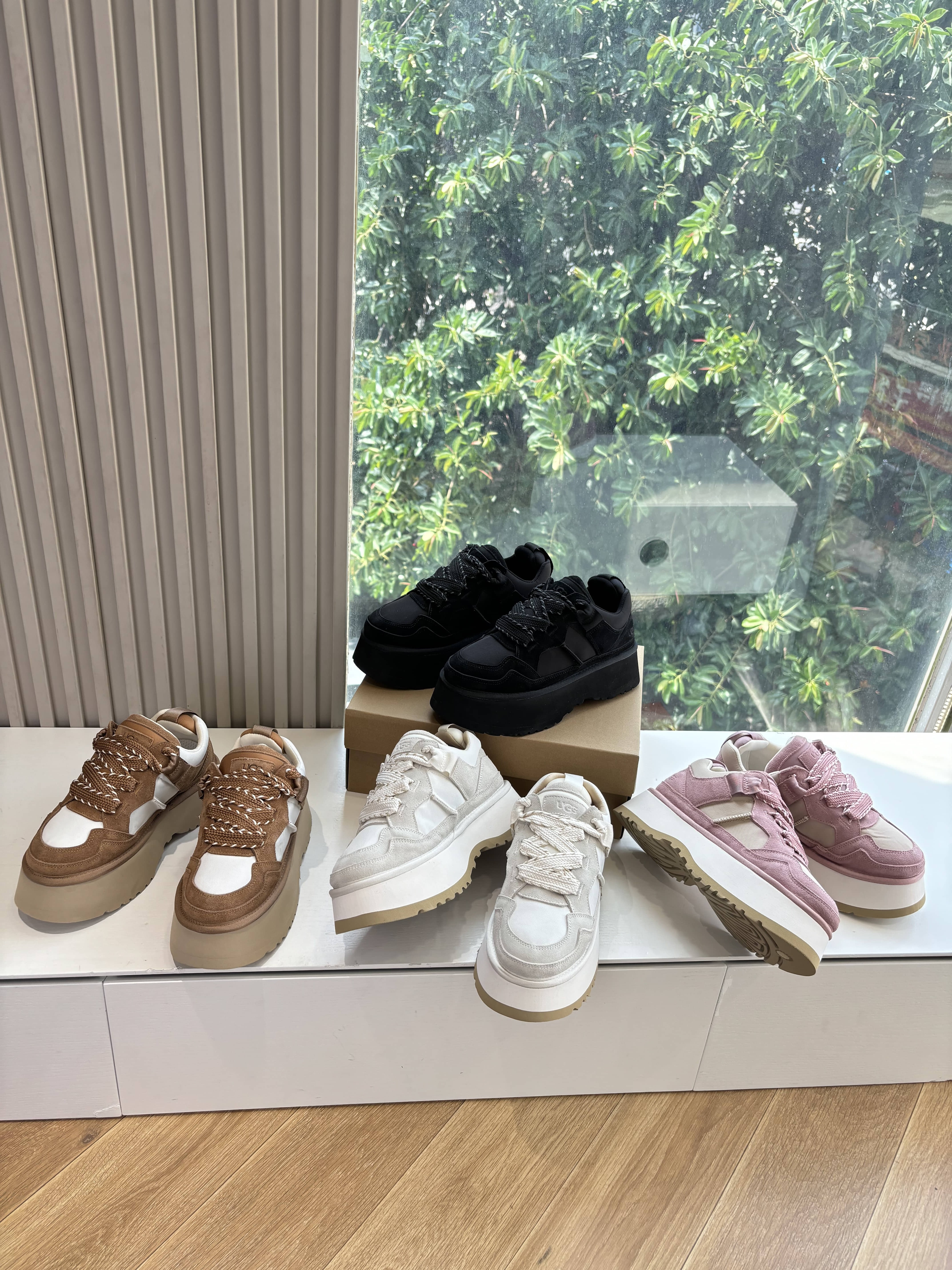 어그 가을 겨울 신상 통굽 스니커즈