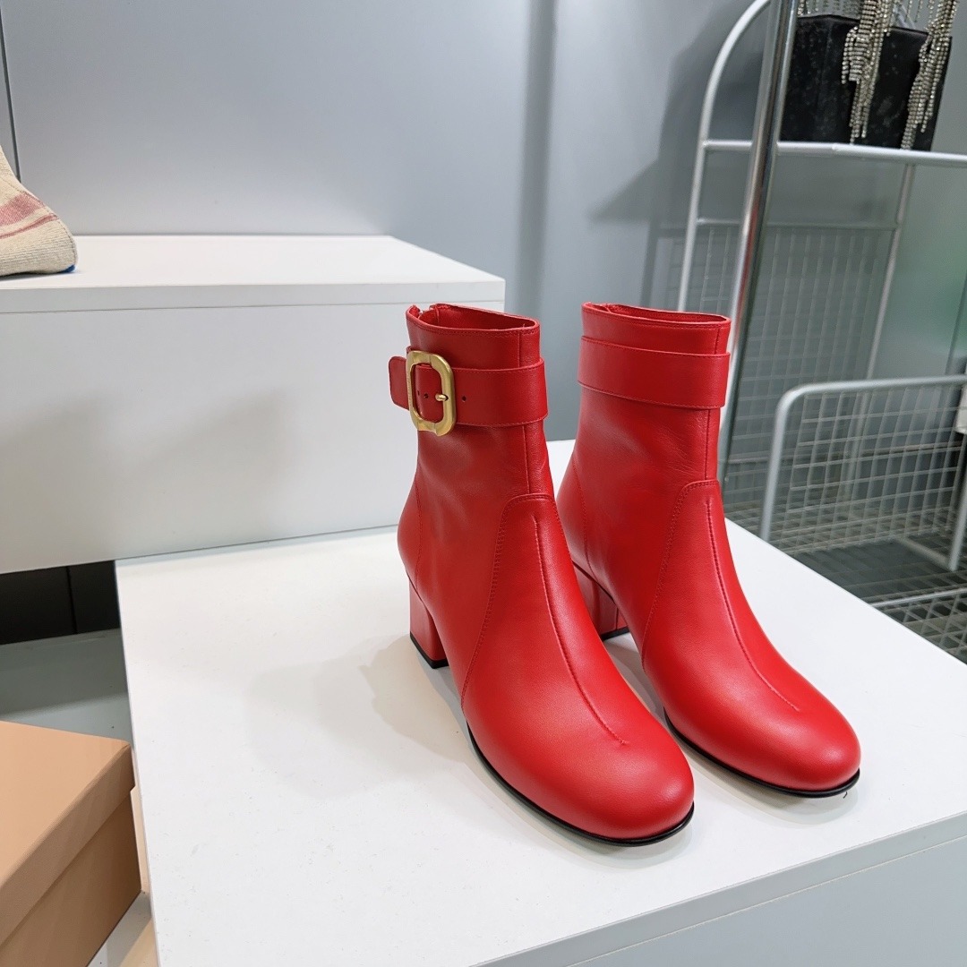 미우미우 2025 가을/겨울 신상 통굽 앵클부츠