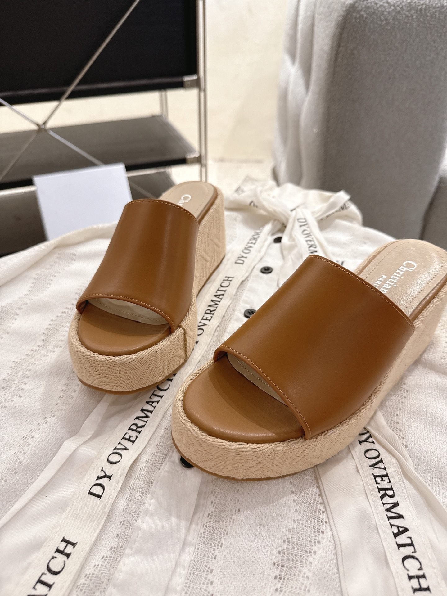 디올 25ss 봄여름 신상 Attitude 웨지힐 뮬