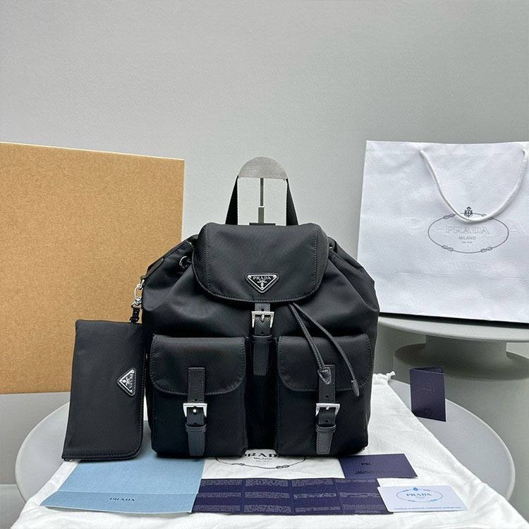 프라다 리나일론 백팩